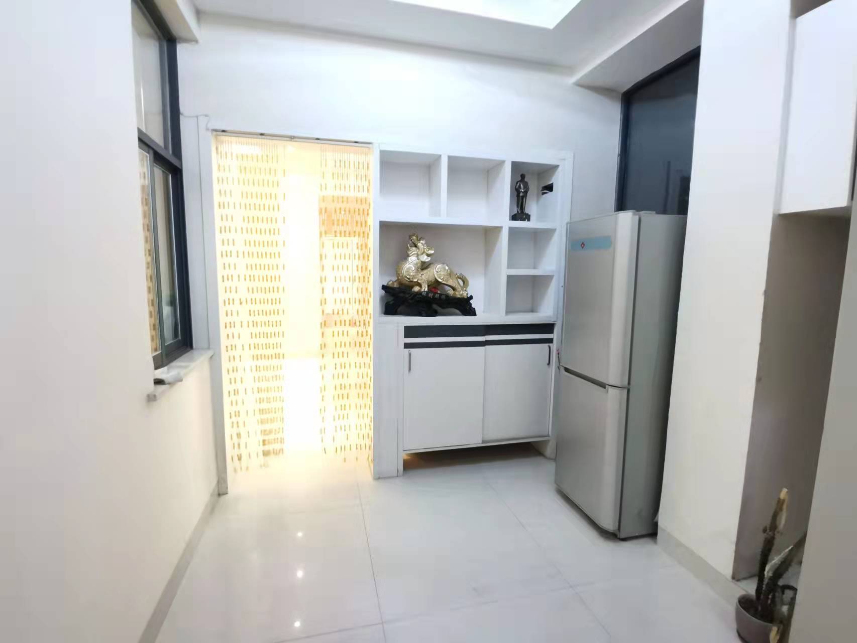 城市风景  3室2厅2卫    58.0万 城市风景  3室2厅2卫    58.0万客厅