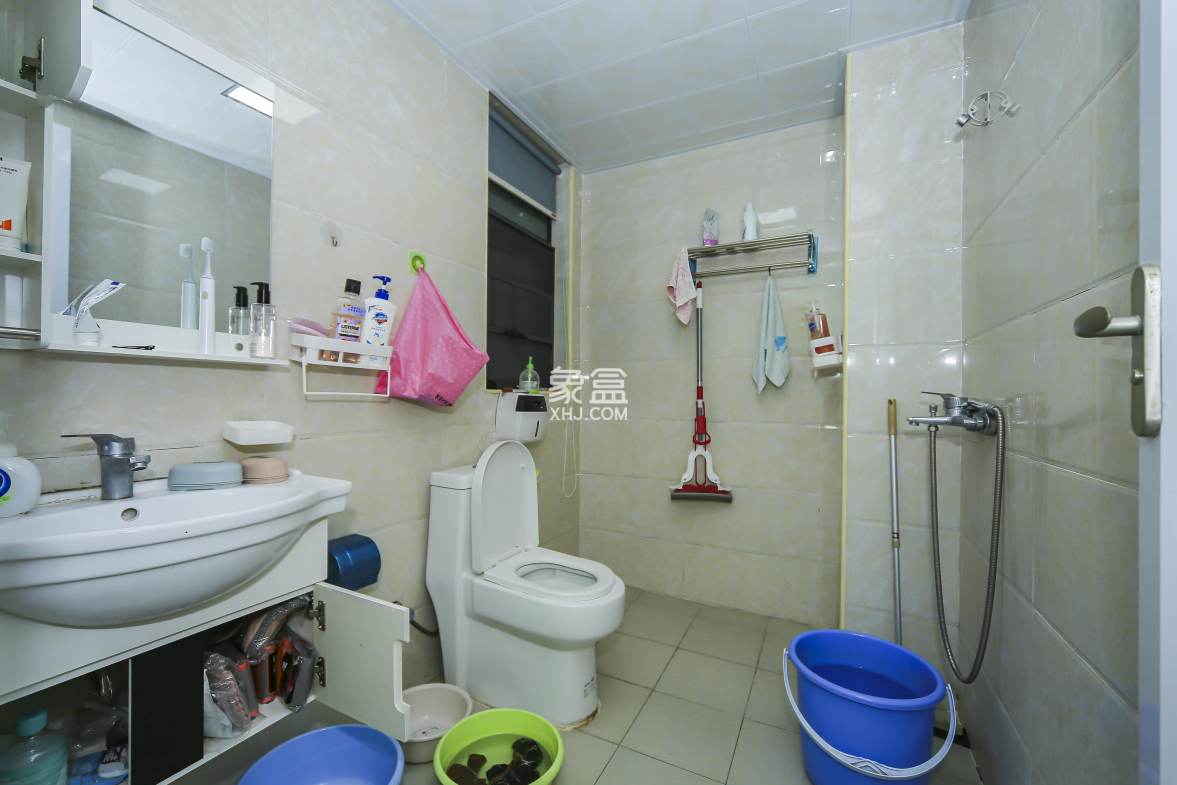 湘熙水郡(观澜海赋家园) 3室2厅2卫 116.00万 湘熙水郡(观澜海赋家园) 3室2厅2卫 116.00万卫生间