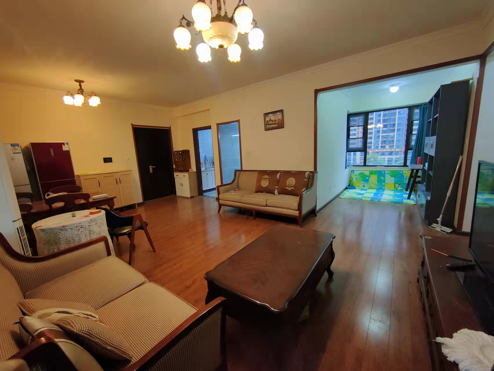 北辰南湖香麓  4室1厅2卫    2600.0元/月 北辰南湖香麓  4室1厅2卫    2600.0元/月室内图