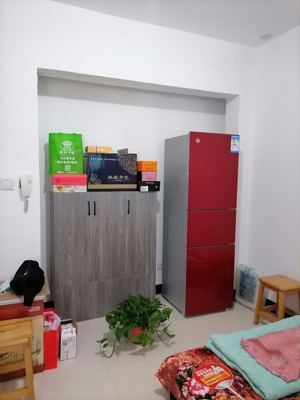 天力大厦 1室1厅1卫 41.0万 天力大厦 1室1厅1卫 41.0万客厅