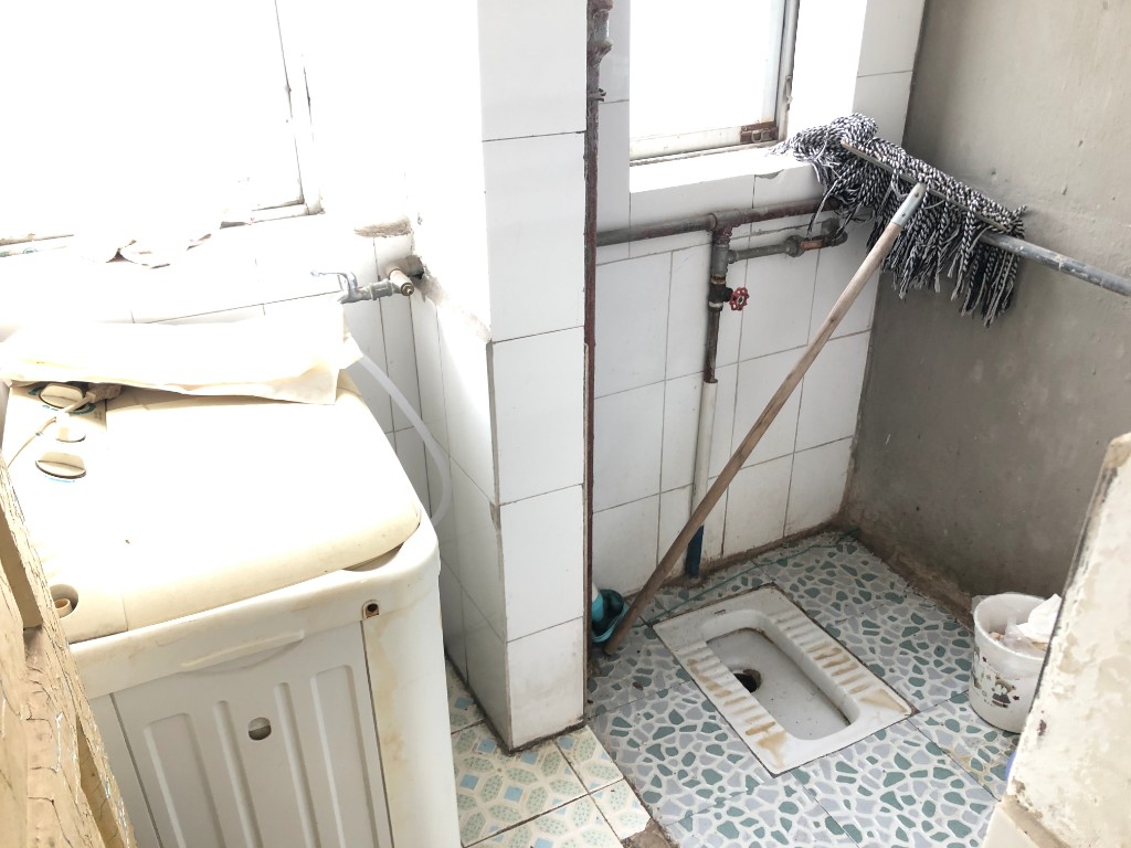 金桃苑小区  1室1厅1卫    400.0元/月 金桃苑小区  1室1厅1卫    400.0元/月室内图