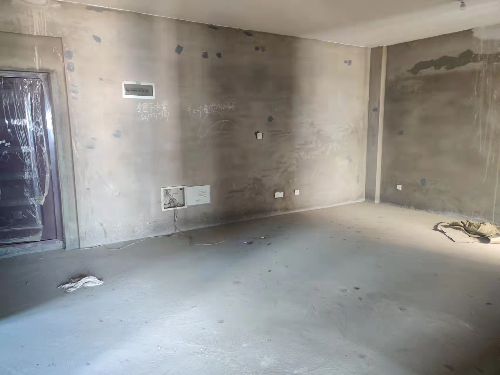 圣华名城建设北路110号 2室2厅1卫 39.8万 圣华名城建设北路110号 2室2厅1卫 39.8万客厅