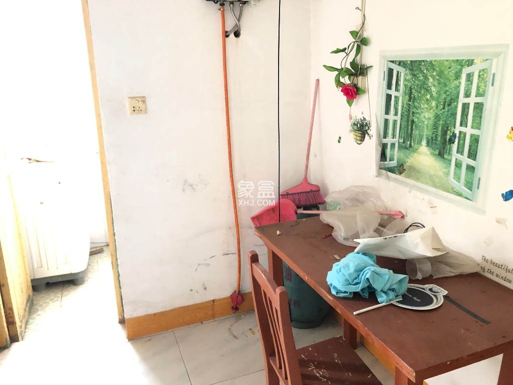 金桃苑小区  1室1厅1卫    400.0元/月 金桃苑小区  1室1厅1卫    400.0元/月室内图1