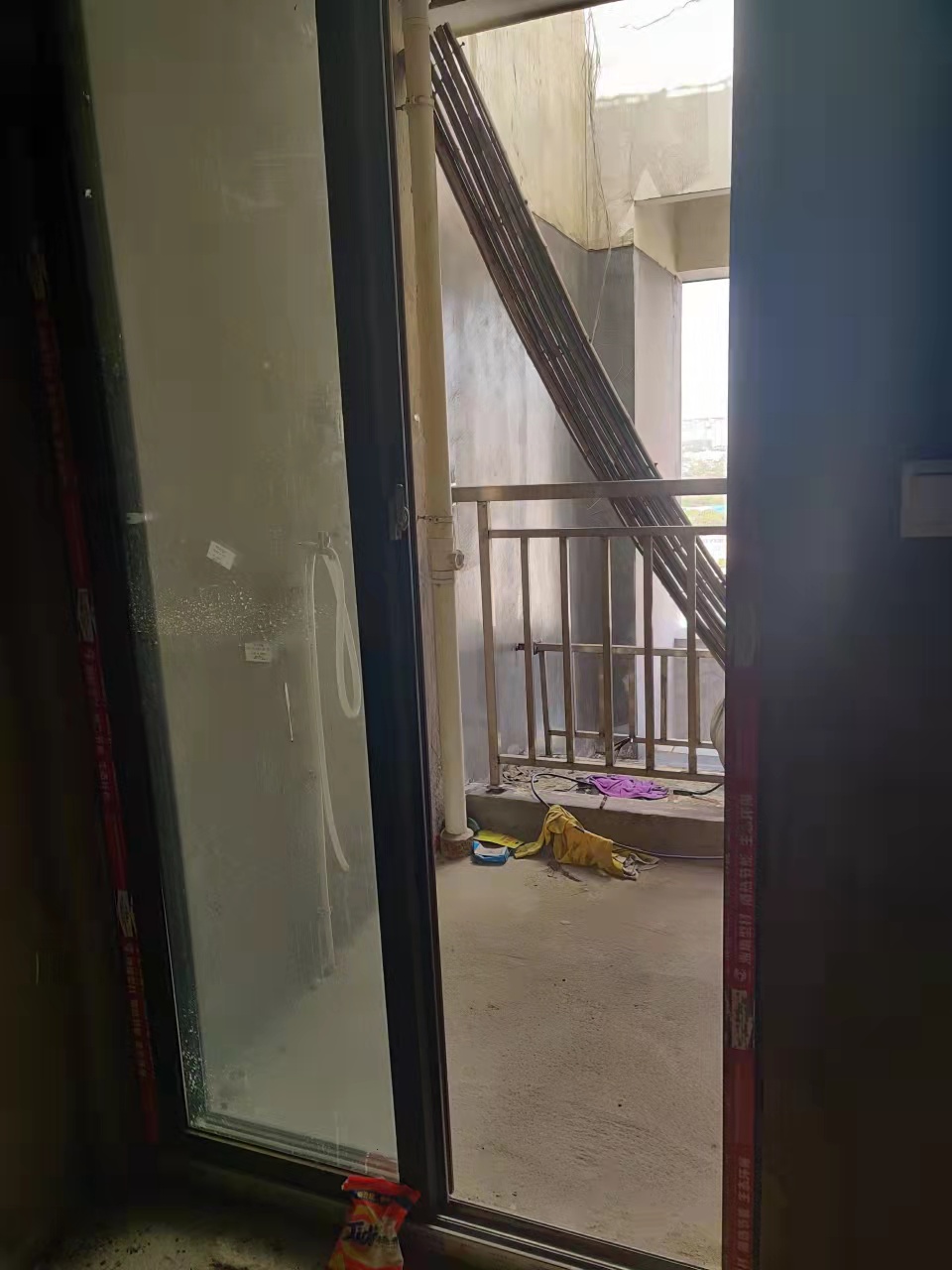 圣华名城建设北路110号 2室2厅1卫 39.8万 圣华名城建设北路110号 2室2厅1卫 39.8万客厅