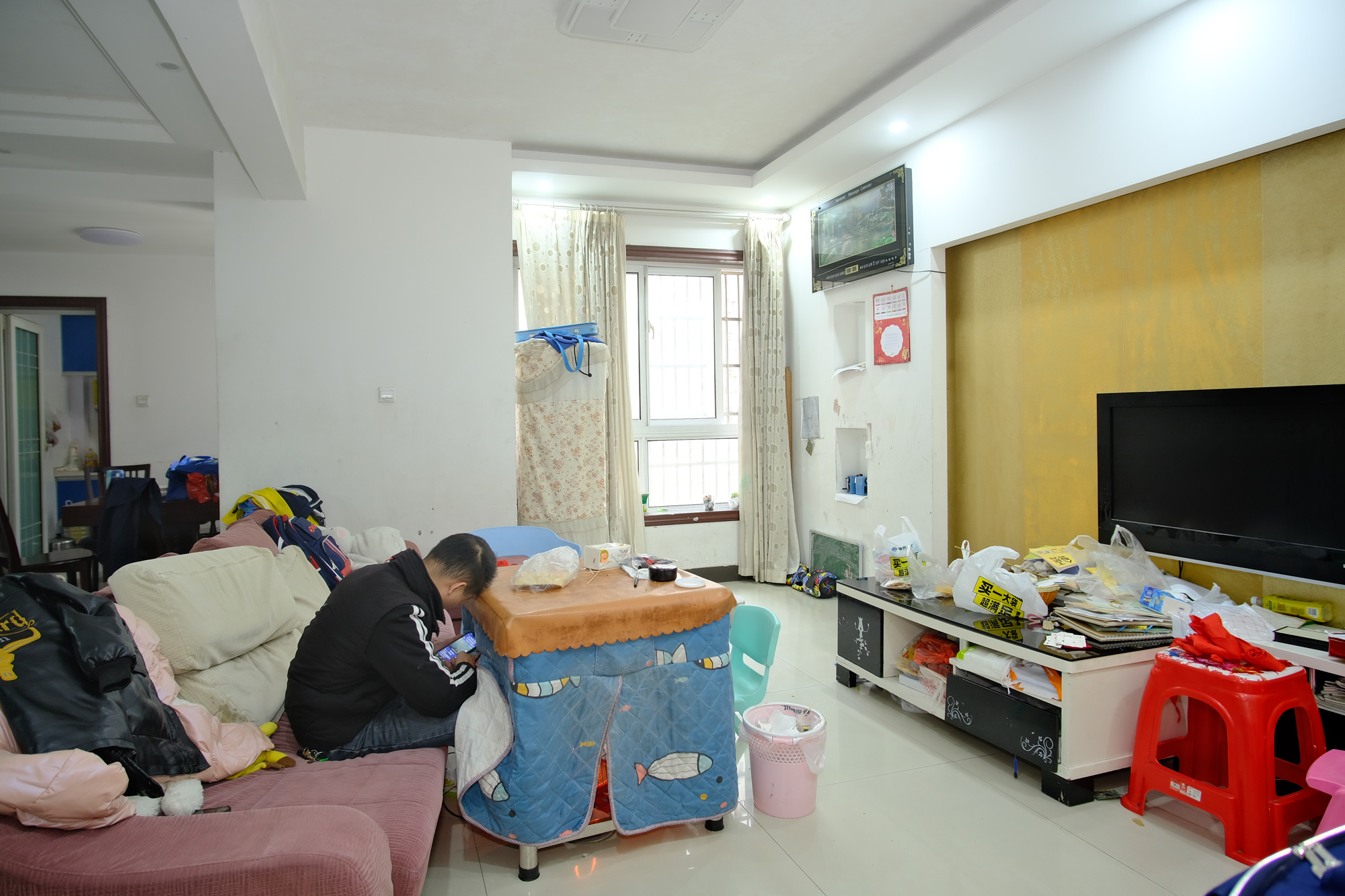 荣鑫家园 2室2厅1卫 40.8万 荣鑫家园 2室2厅1卫 40.8万客厅