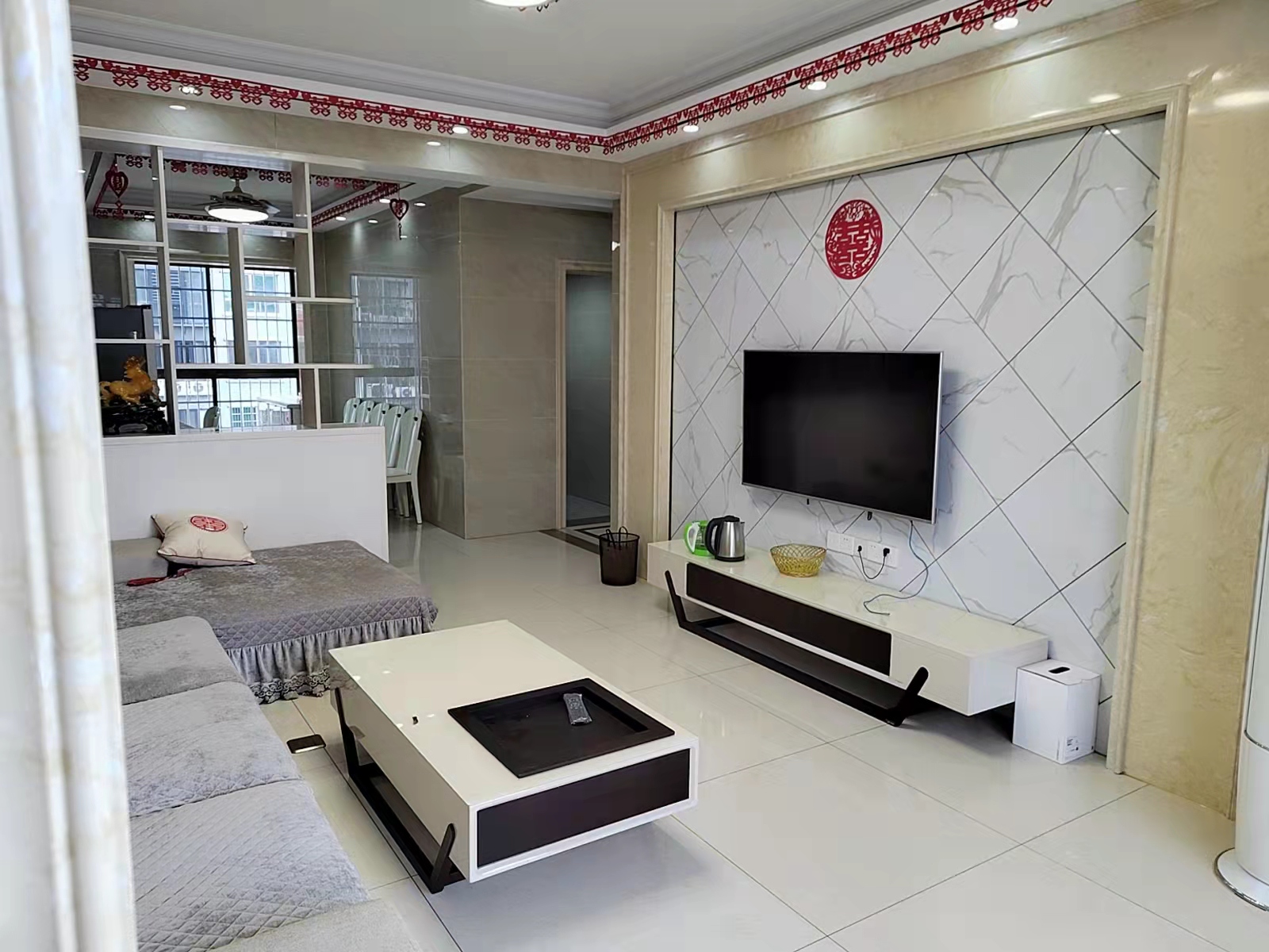 国色天香 3室2厅2卫 2500.0元/月 国色天香 3室2厅2卫 2500.0元/月室内图