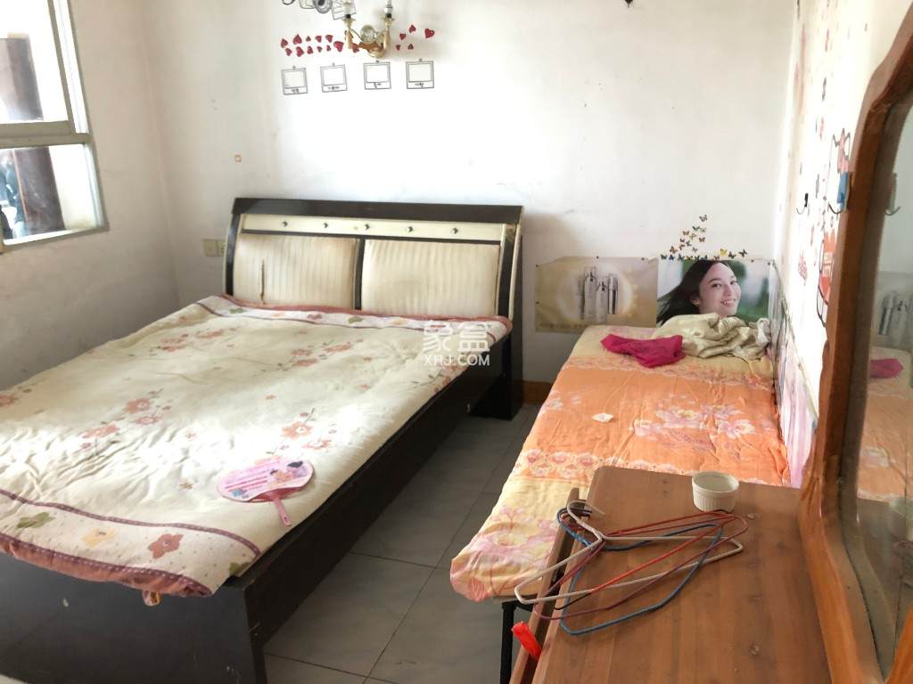 金桃苑小区  1室1厅1卫    400.0元/月 金桃苑小区  1室1厅1卫    400.0元/月室内图