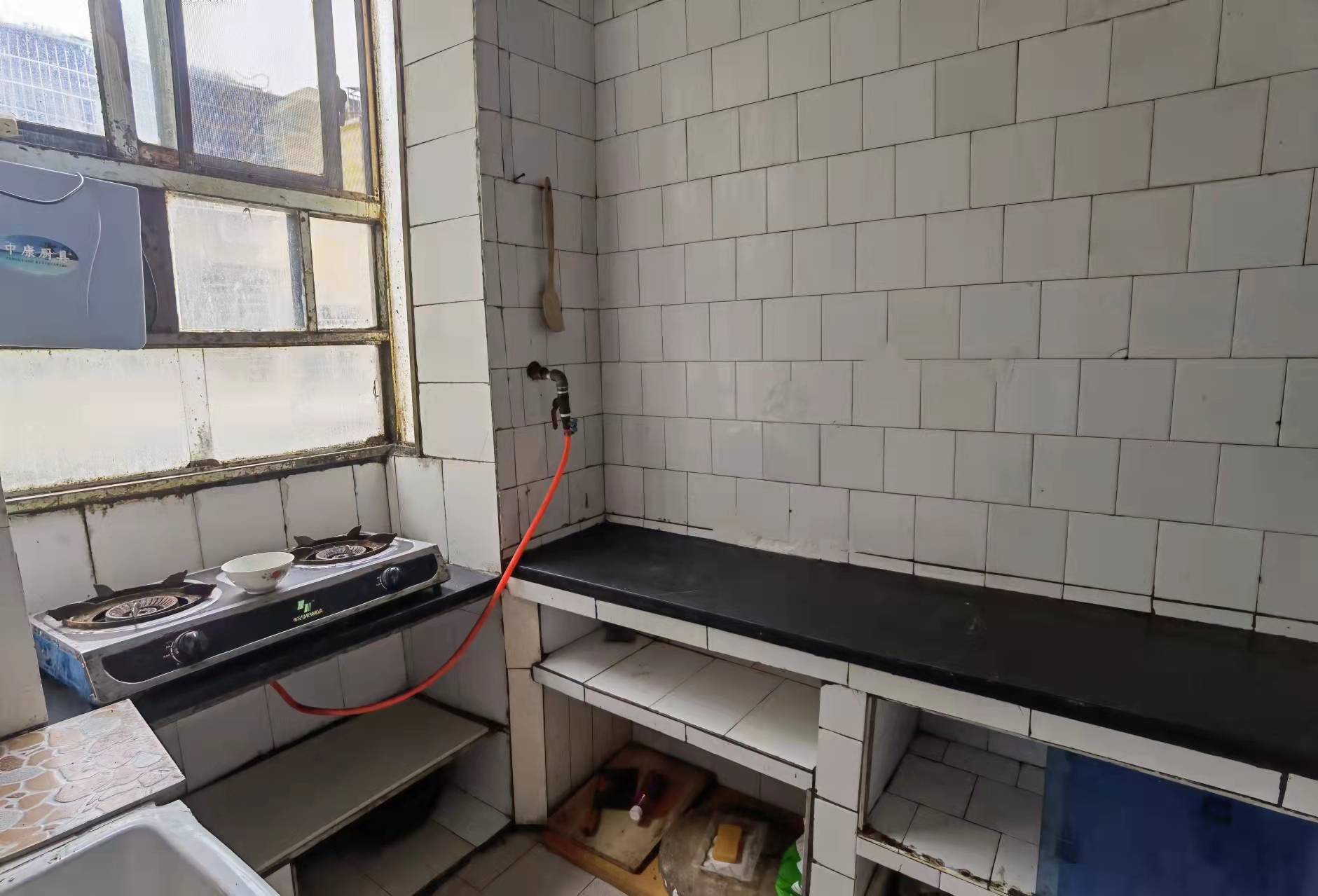 益阳市气象局家属区(秀峰西路) 2室2厅1卫 600.0元/月 益阳市气象局家属区(秀峰西路) 2室2厅1卫 600.0元/月室内图