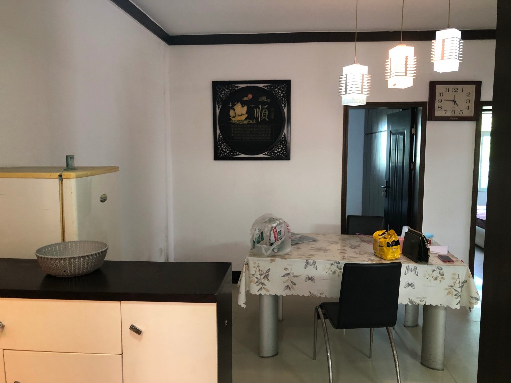 望江花园 2室1厅1卫 46.8万 望江花园 2室1厅1卫 46.8万客厅