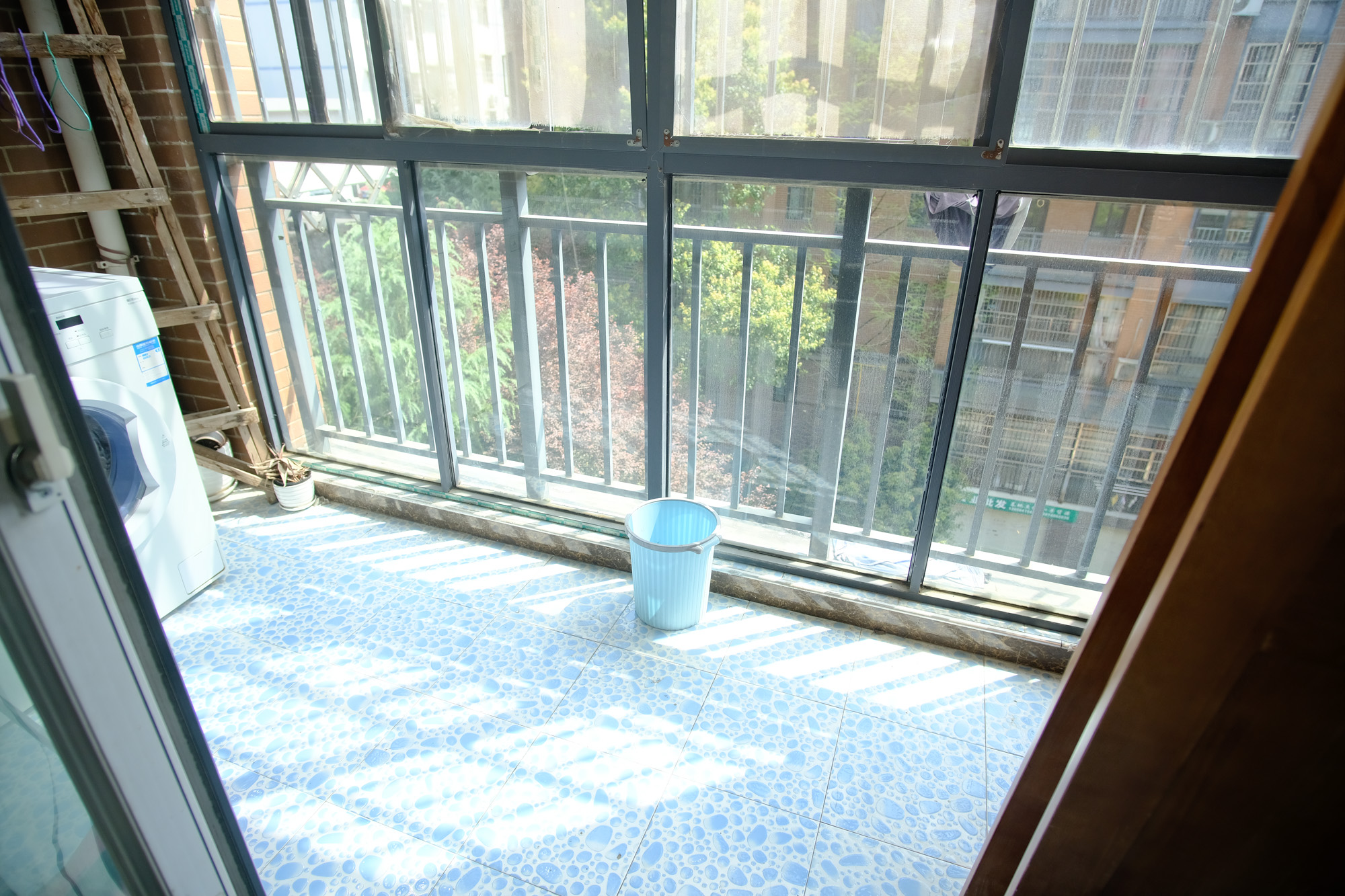 山水湾  2室2厅1卫    53.6万阳台