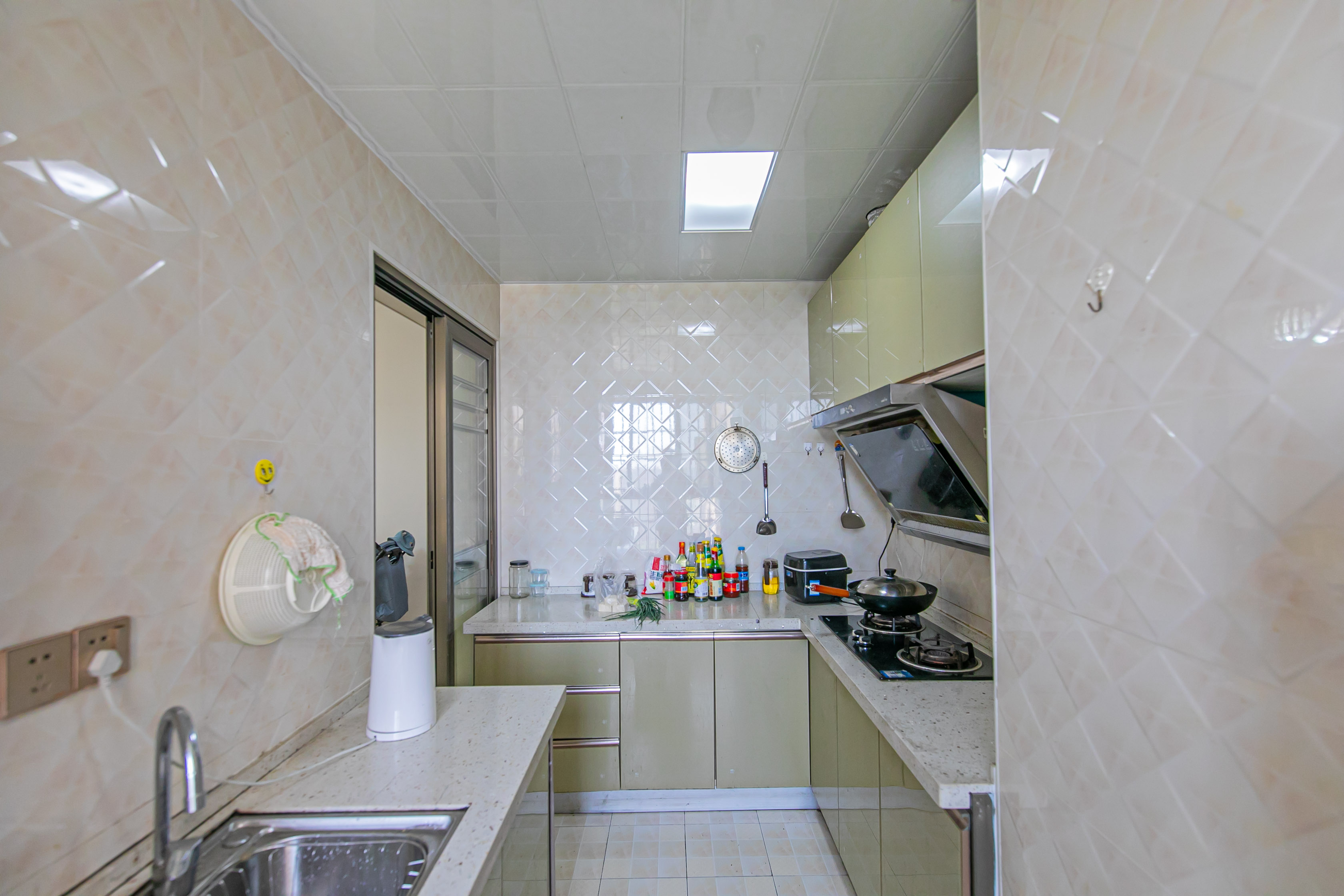 深业睿城 2室2厅1卫 70.0万 深业睿城 2室2厅1卫 70.0万厨房