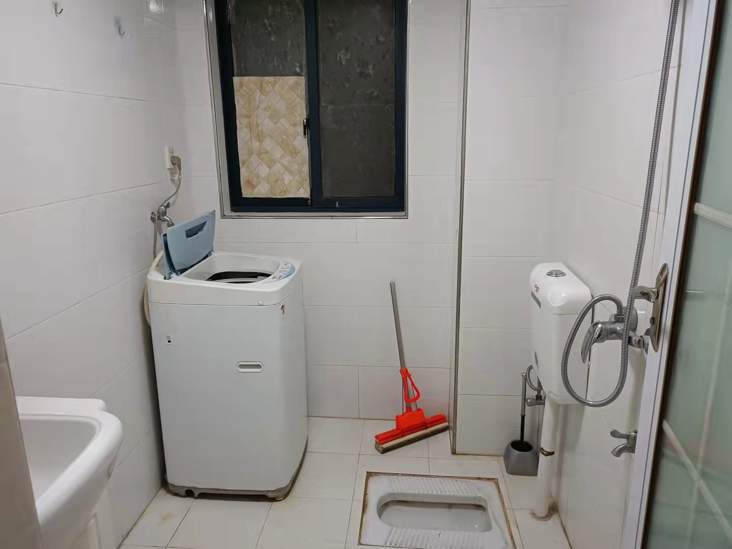 世纪嘉苑  1室1厅1卫    1200.0元/月 世纪嘉苑  1室1厅1卫    1200.0元/月室内图