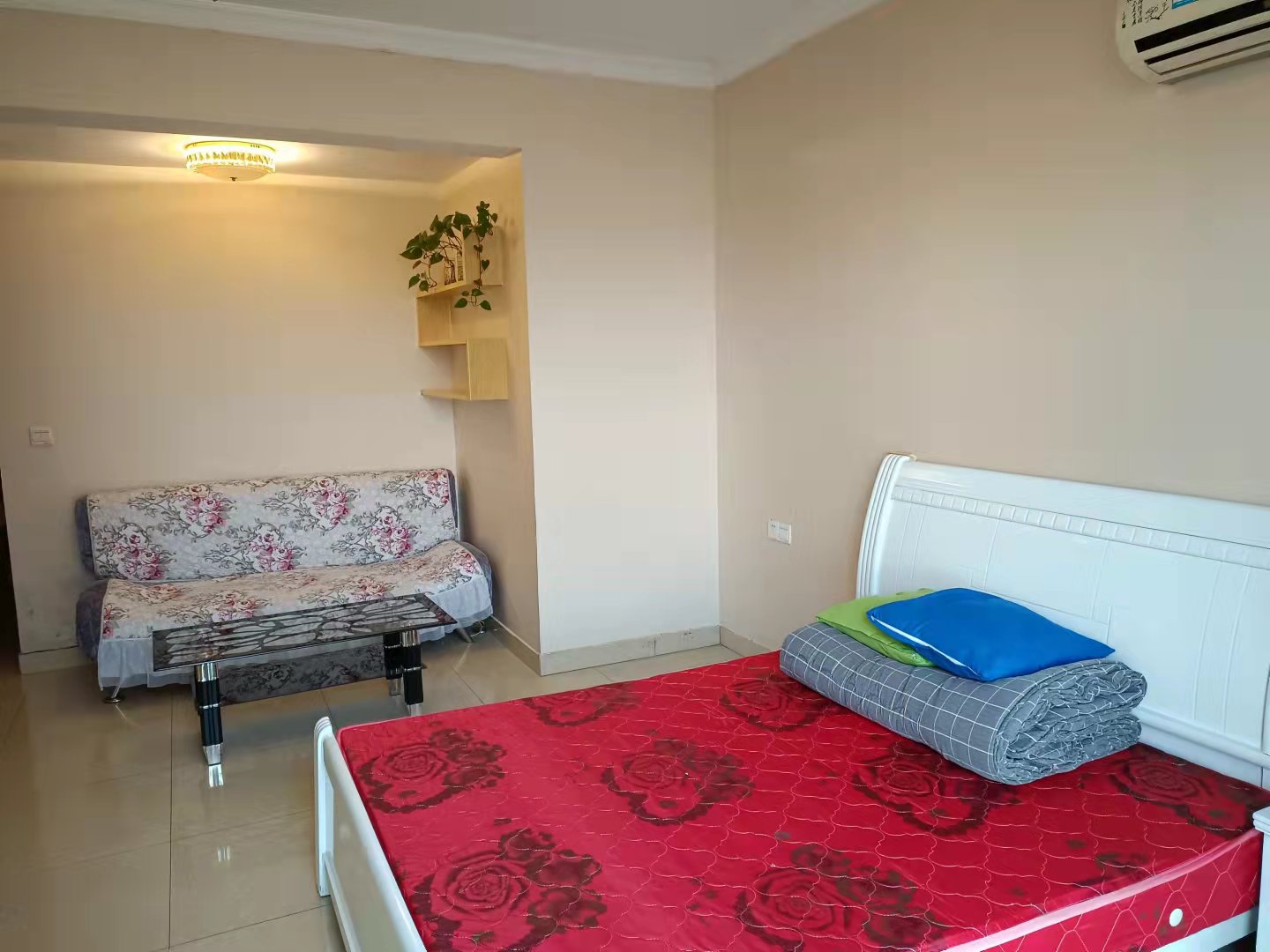 世纪嘉苑  1室1厅1卫    1200.0元/月 世纪嘉苑  1室1厅1卫    1200.0元/月室内图