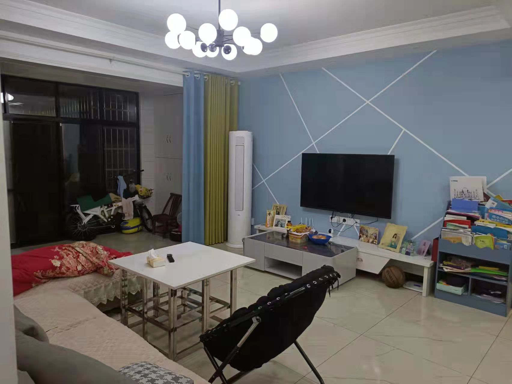 金凤公寓  3室2厅2卫    2100.0元/月 金凤公寓  3室2厅2卫    2100.0元/月室内图