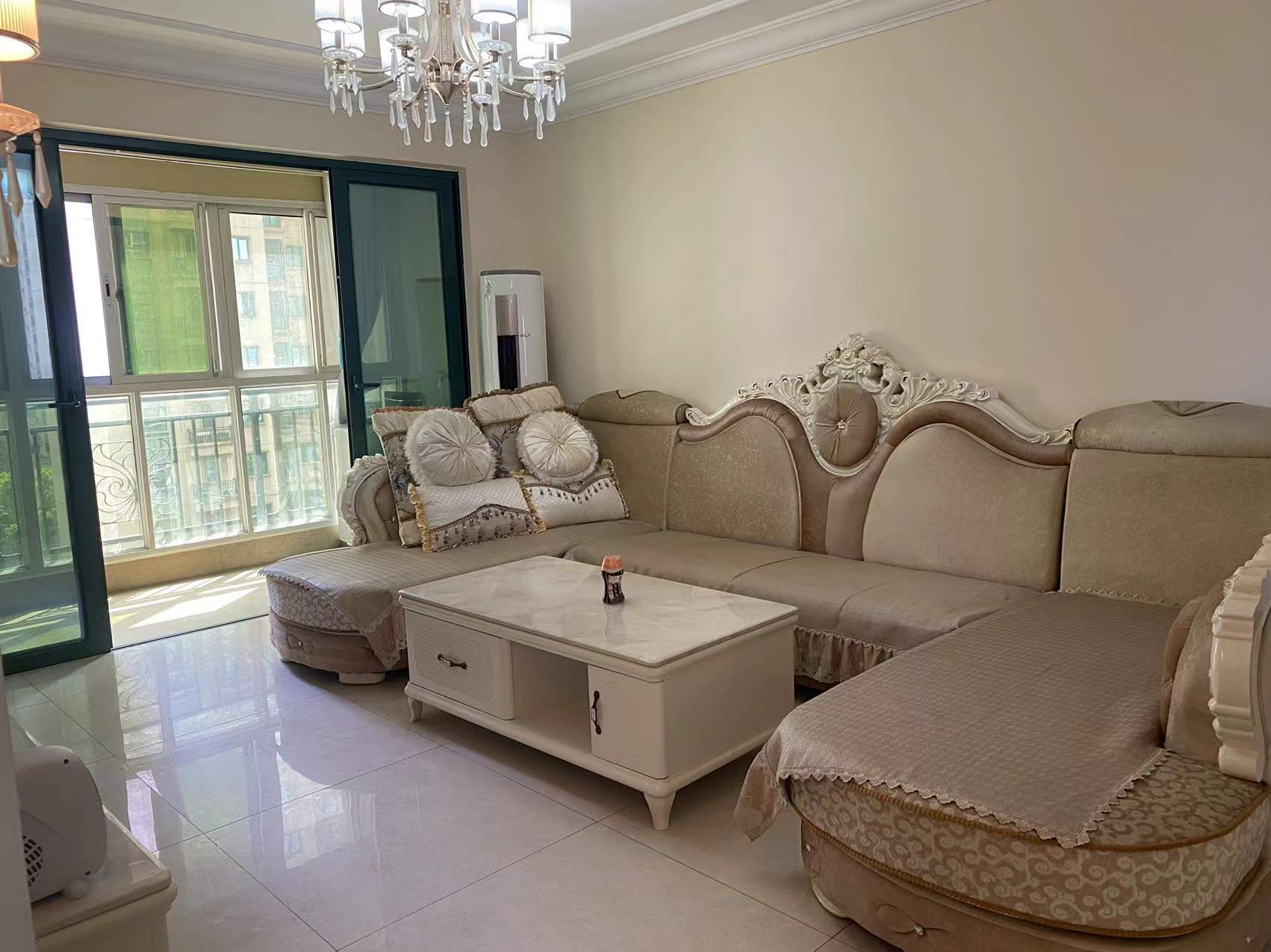 恒大绿洲 3室2厅2卫 2200.0元/月 恒大绿洲 3室2厅2卫 2200.0元/月室内图