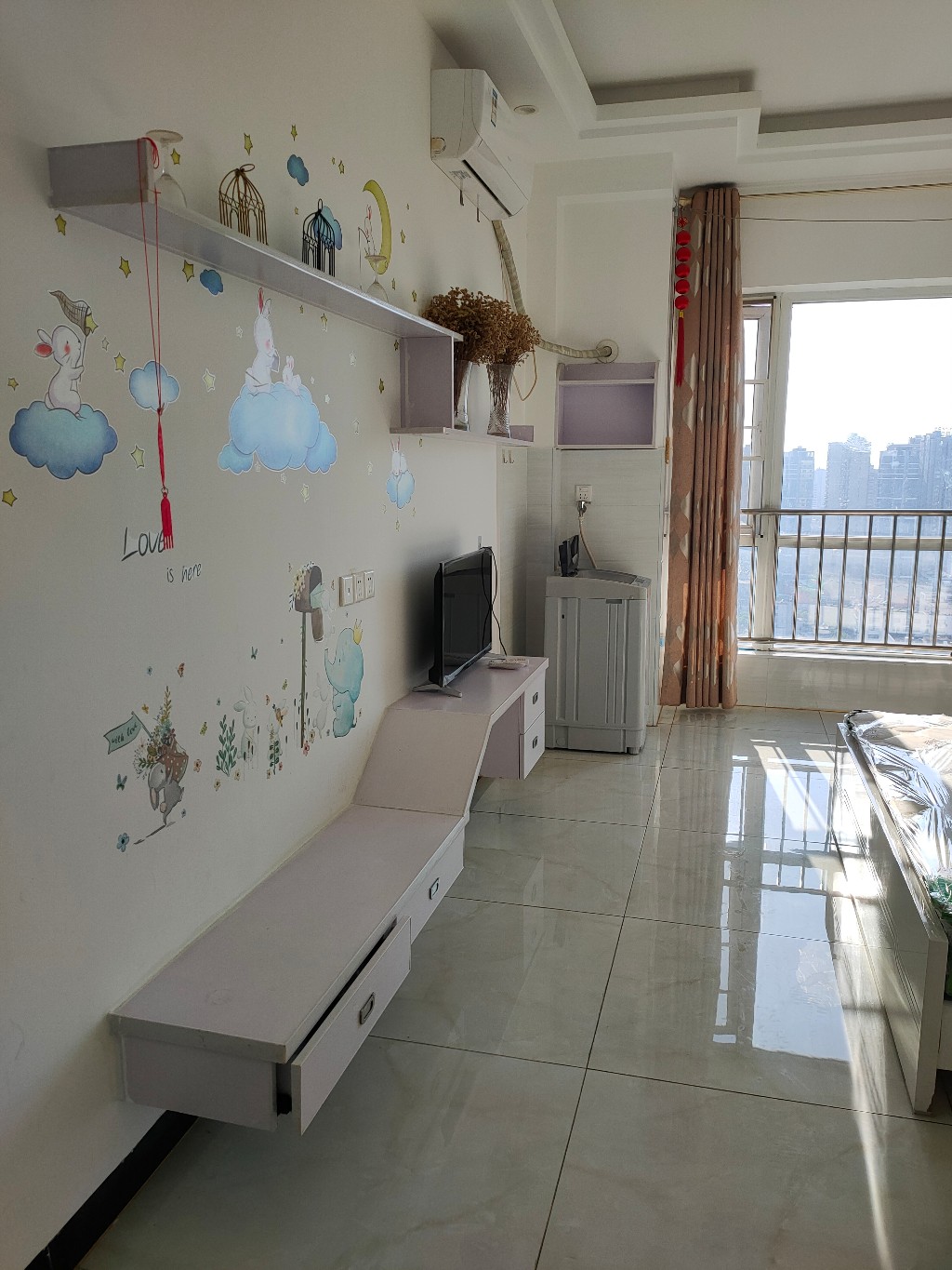 金凤公寓  3室2厅2卫    2100.0元/月 金凤公寓  3室2厅2卫    2100.0元/月室内图