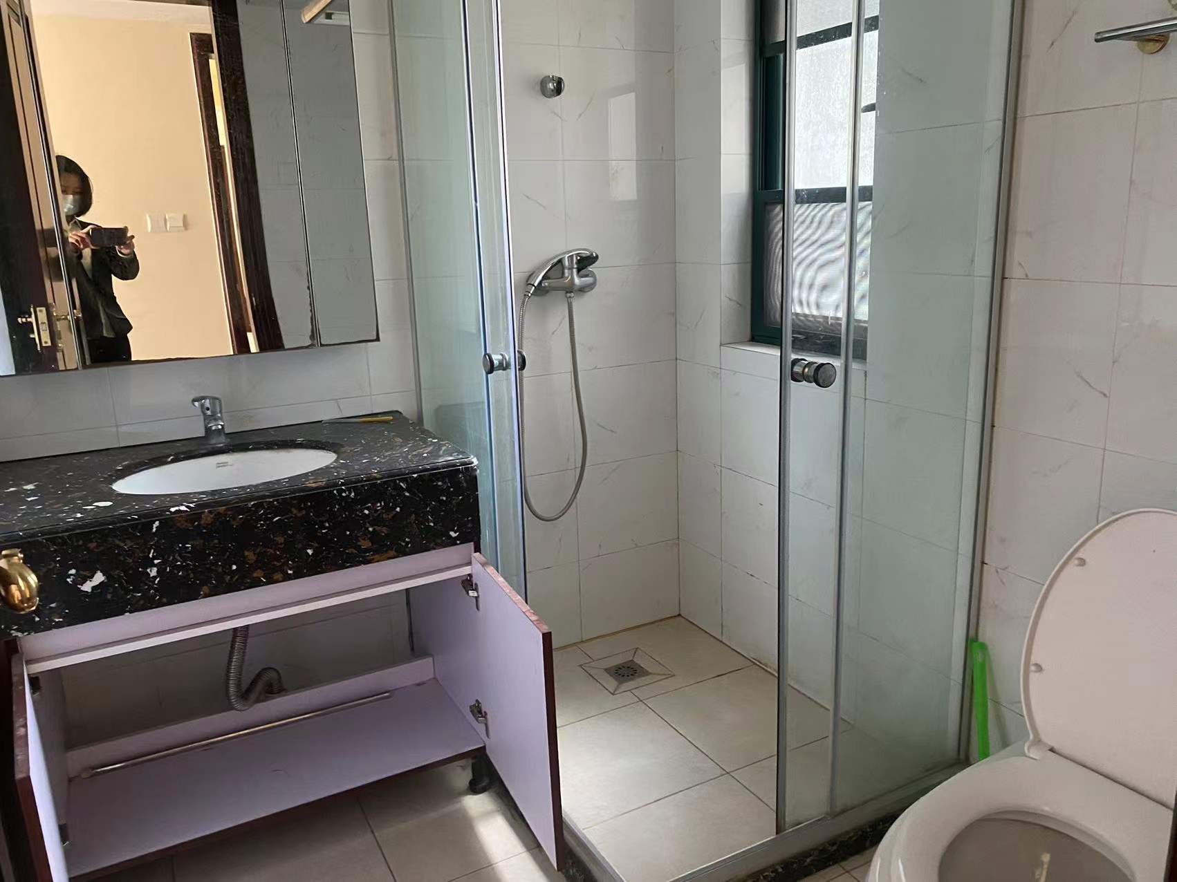 恒大绿洲 3室2厅2卫 2200.0元/月 恒大绿洲 3室2厅2卫 2200.0元/月室内图