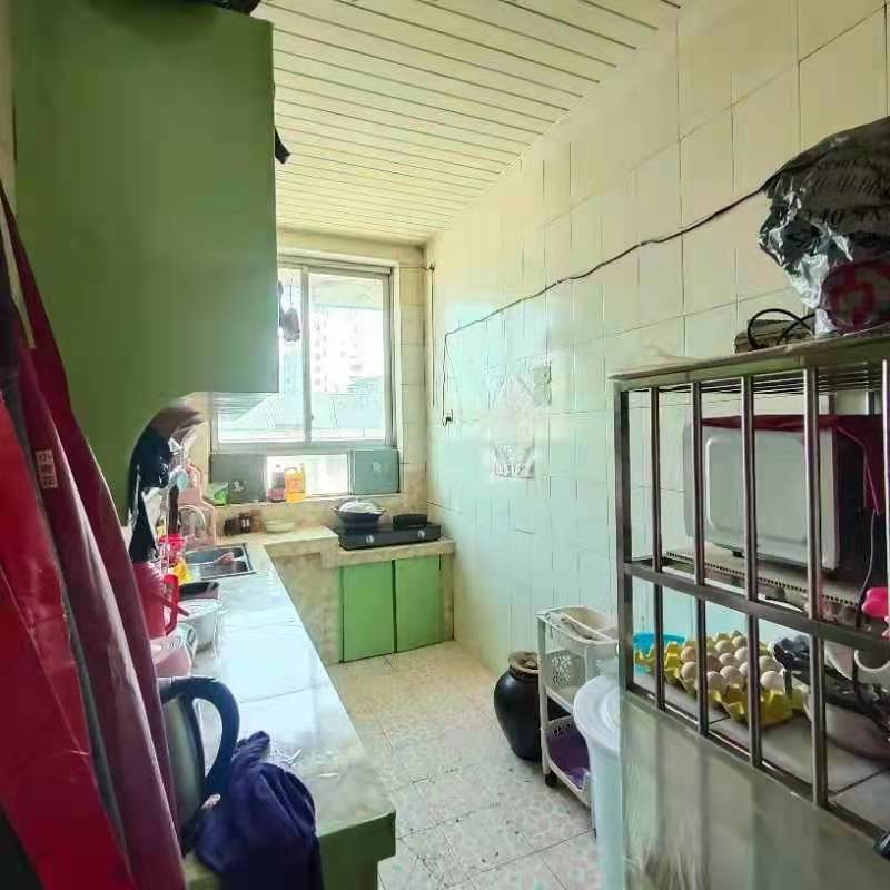 玉器小区 3室2厅1卫 35.8万 玉器小区 3室2厅1卫 35.8万客厅