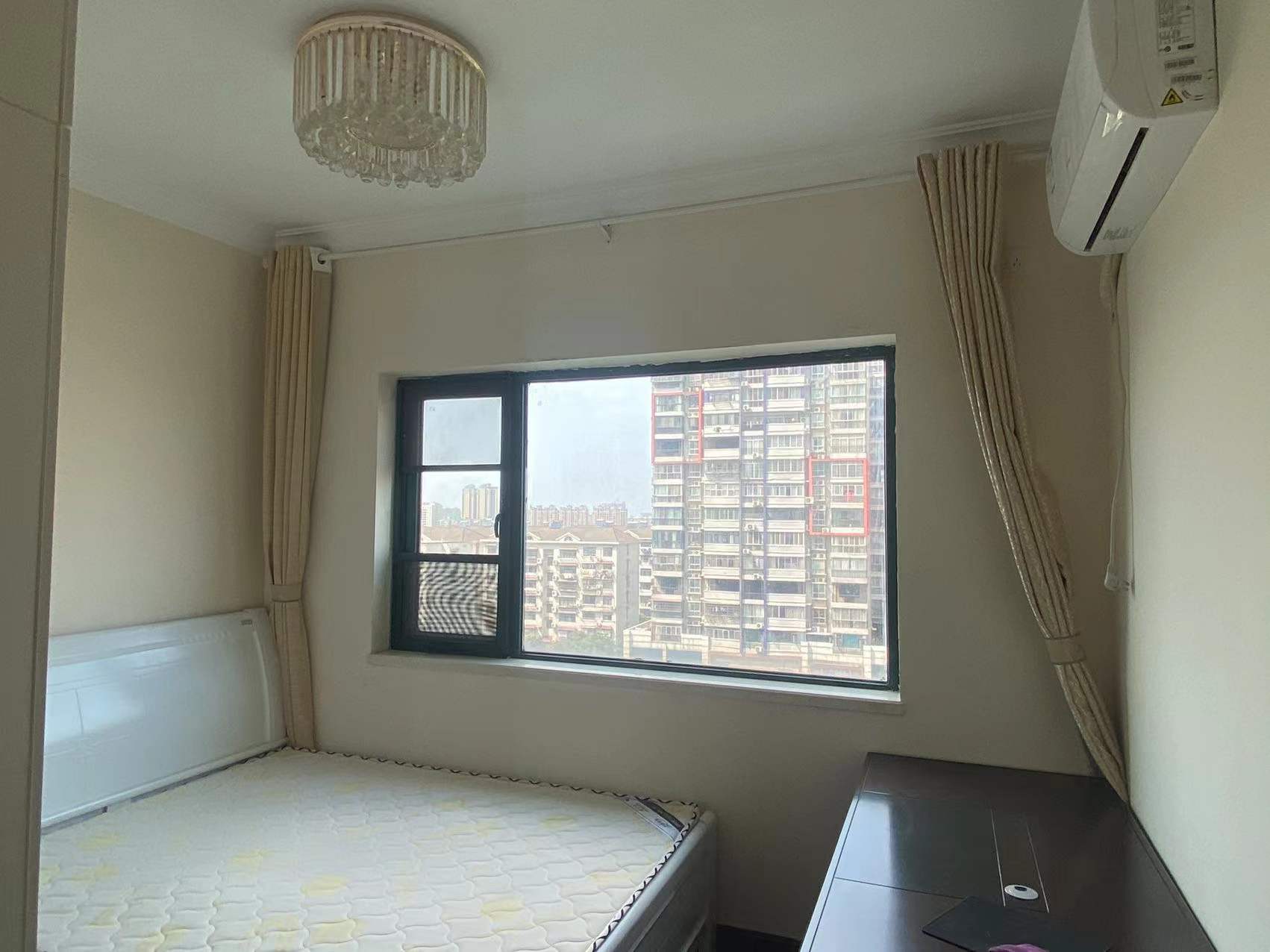 恒大绿洲 3室2厅2卫 2200.0元/月 恒大绿洲 3室2厅2卫 2200.0元/月室内图