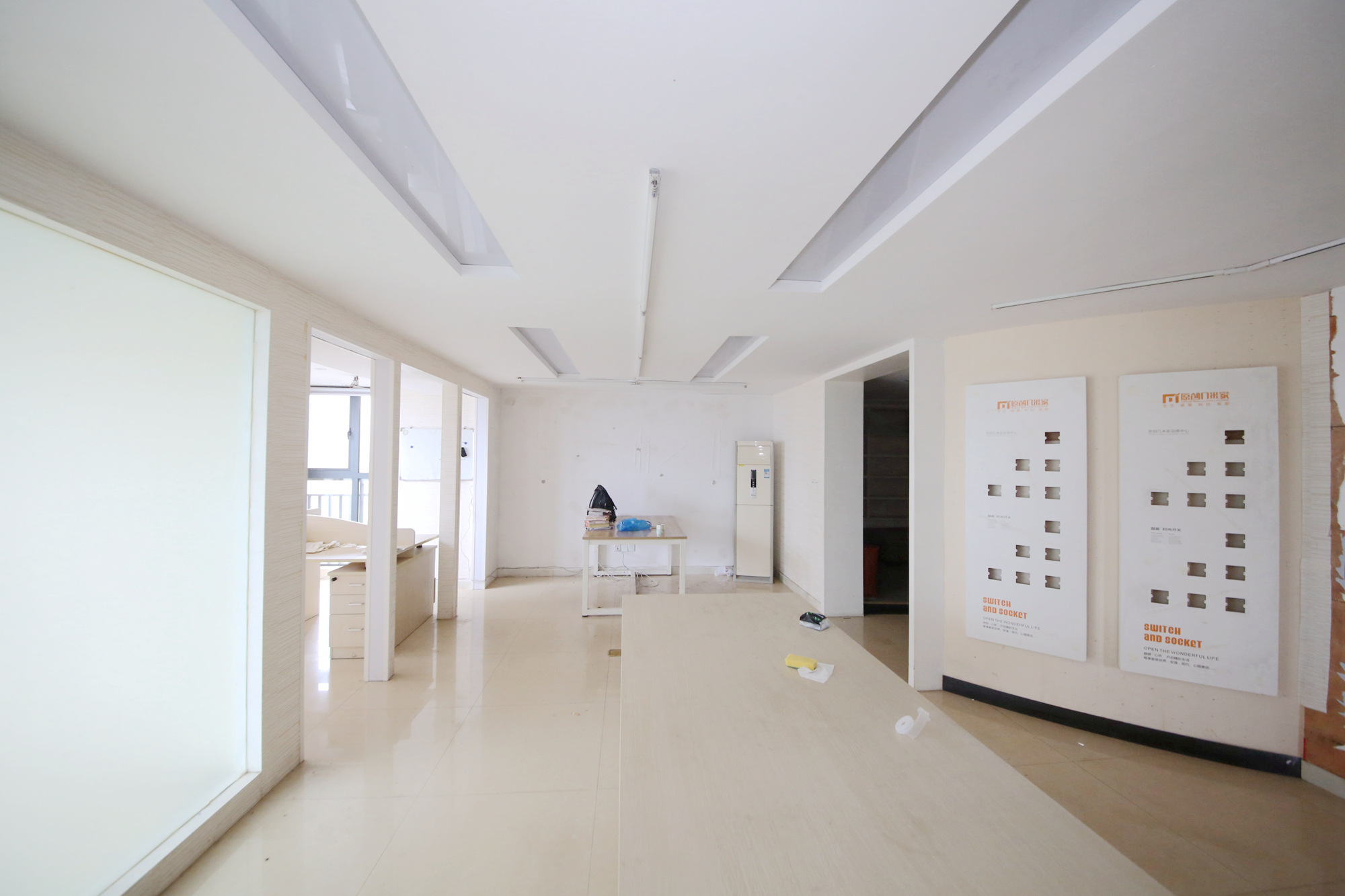 百纳广场（百纳公寓）  3室2厅1卫    123.0万室内图1