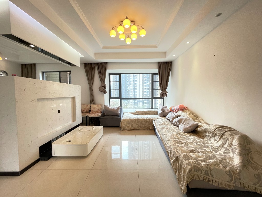 美的城一期  3室2厅2卫    74.8万 美的城一期  3室2厅2卫    74.8万