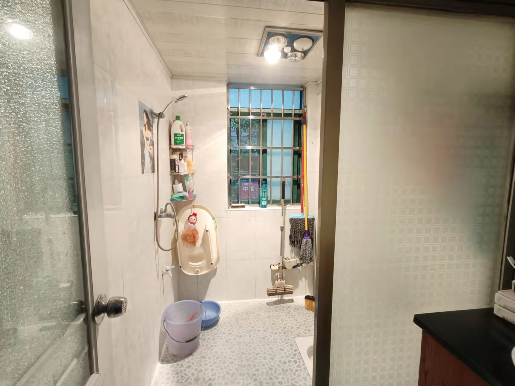 桃花里 2室2厅1卫 58.0万 桃花里 2室2厅1卫 58.0万卫生间