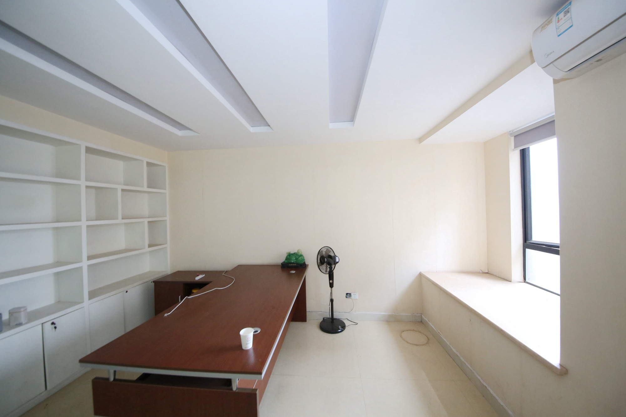 百纳广场（百纳公寓）  3室2厅1卫    123.0万卧室