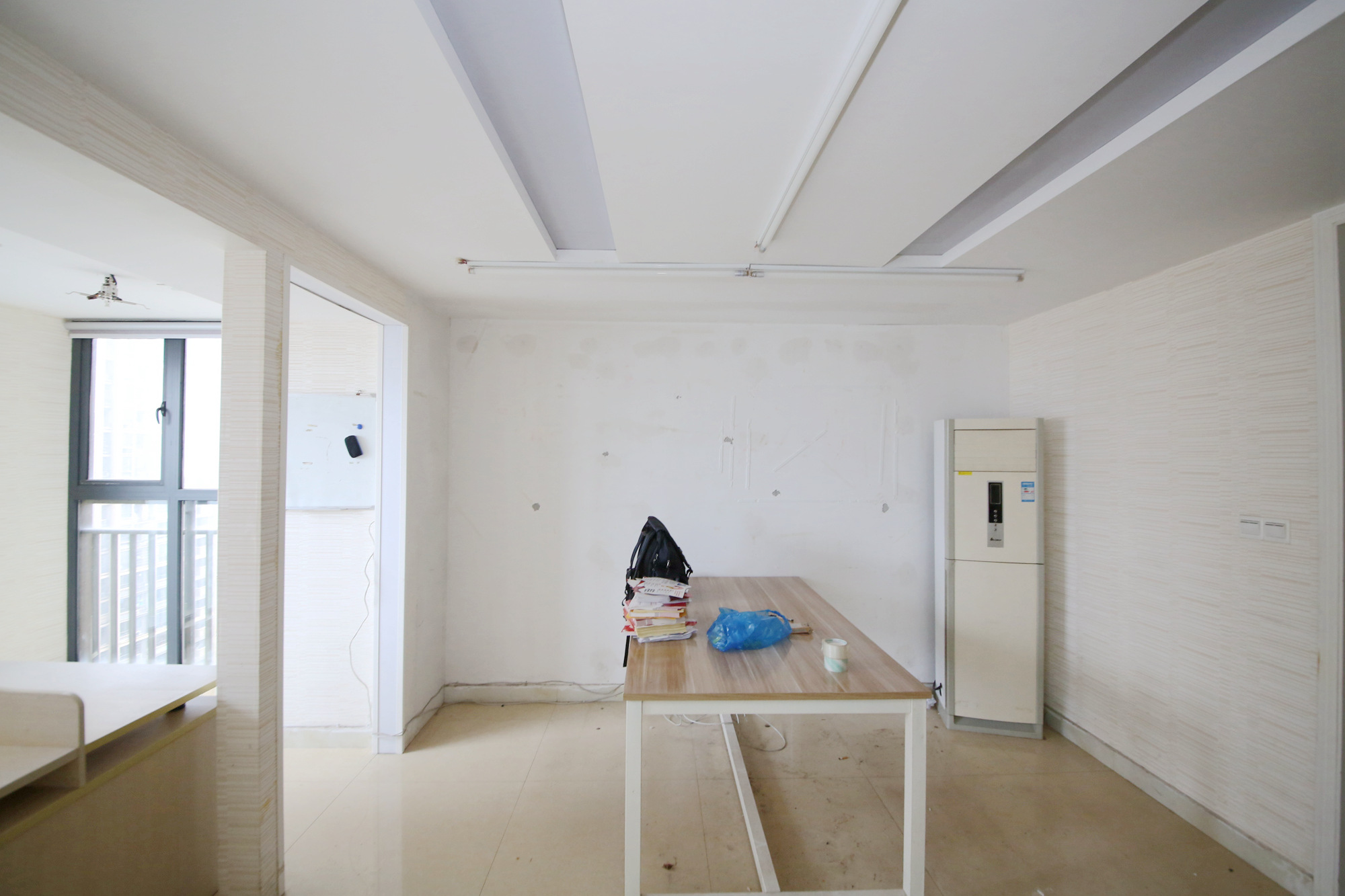 百纳广场（百纳公寓）  3室2厅1卫    123.0万客厅