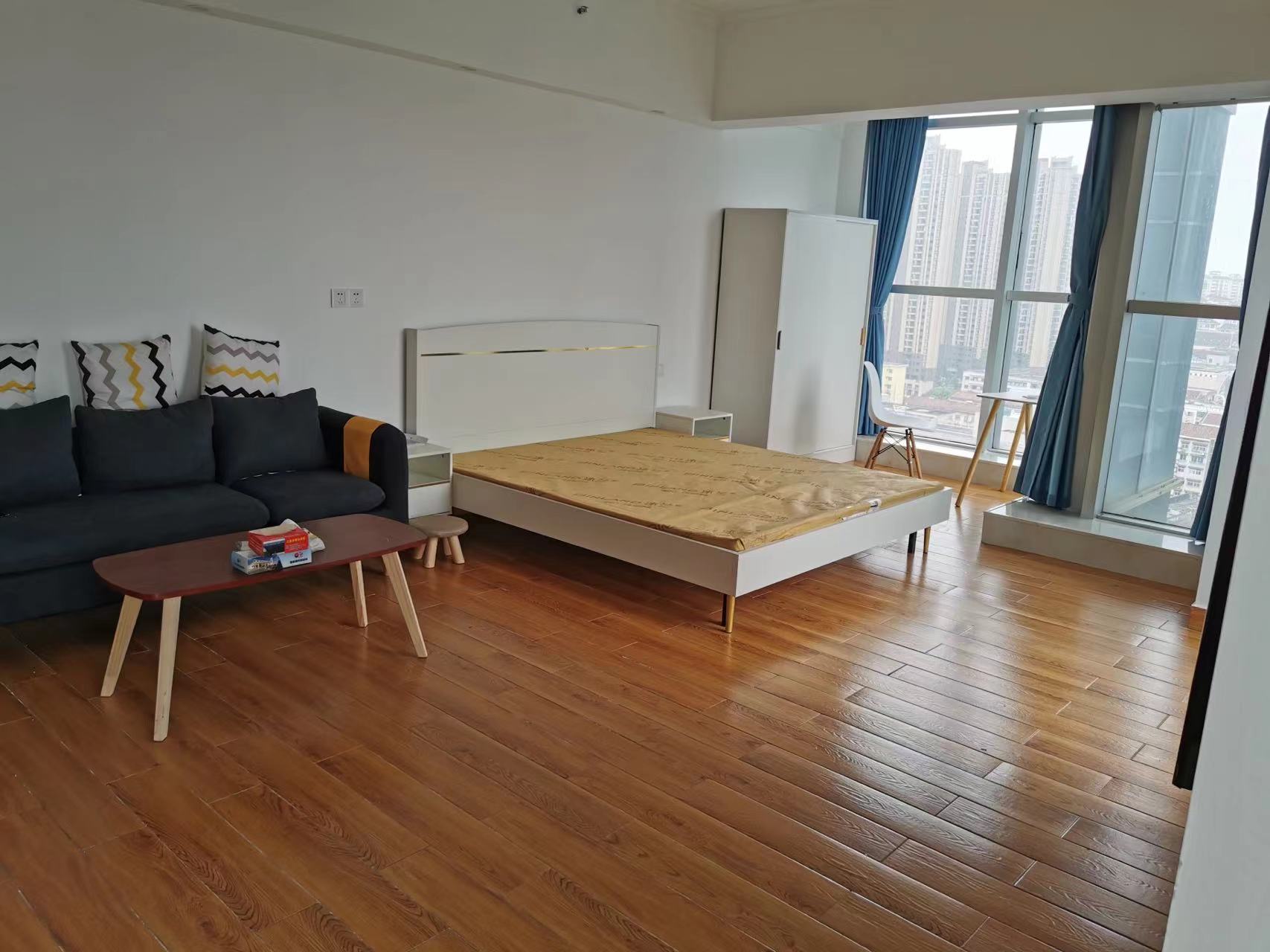 雄森国际  1室1厅1卫    1600.0元/月 雄森国际  1室1厅1卫    1600.0元/月