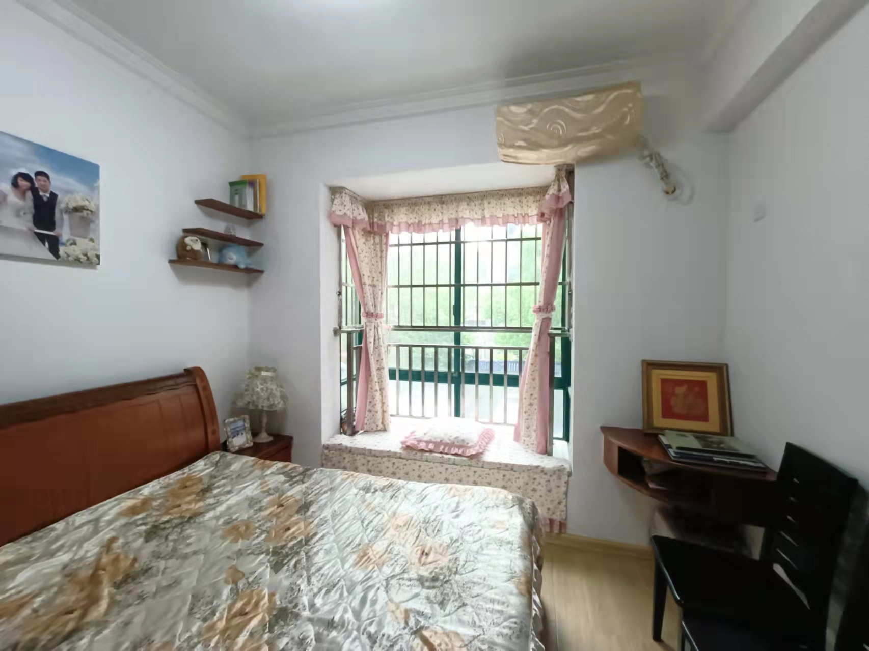 桃花里 2室2厅1卫 58.0万 桃花里 2室2厅1卫 58.0万卧室