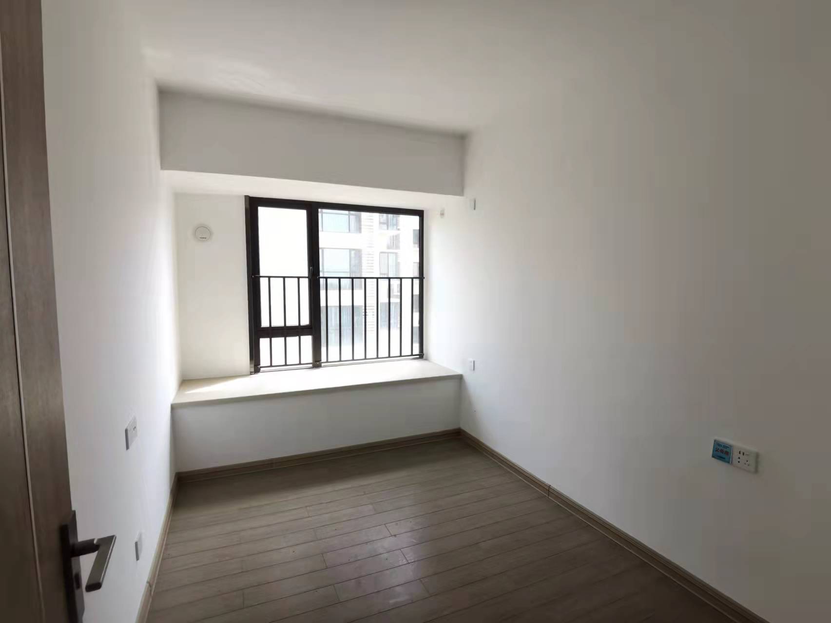 蓝溪谷 3室2厅2卫 62.0万 蓝溪谷 3室2厅2卫 62.0万客厅