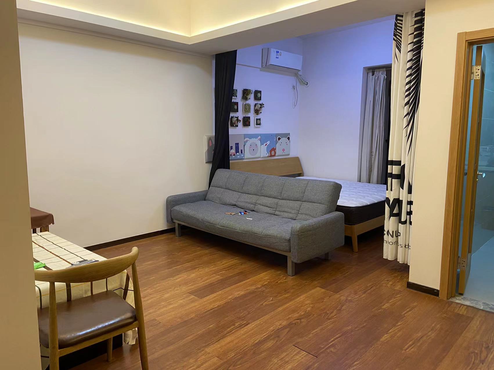 中泰财富湘江 1室0厅1卫 40.0万 中泰财富湘江 1室0厅1卫 40.0万客厅