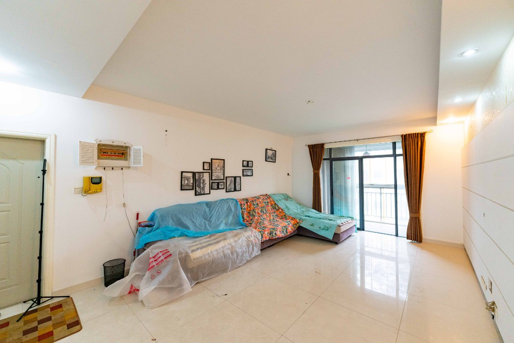 满庭芳小区  3室2厅2卫    108.0万 满庭芳小区  3室2厅2卫    108.0万客厅