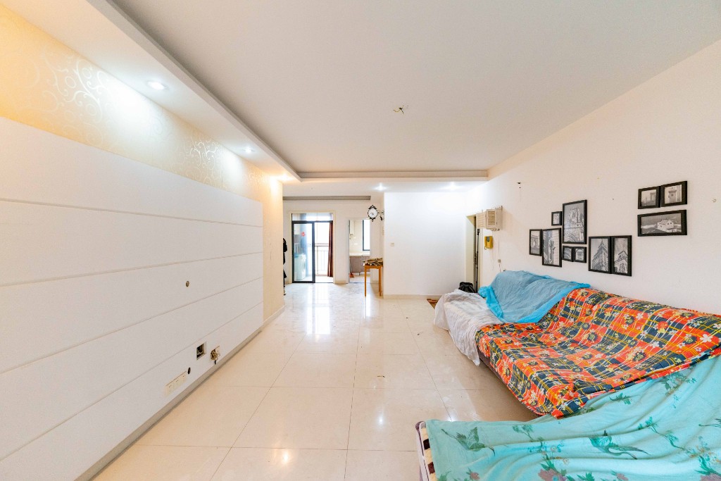 满庭芳小区  3室2厅2卫    108.0万 满庭芳小区  3室2厅2卫    108.0万客厅