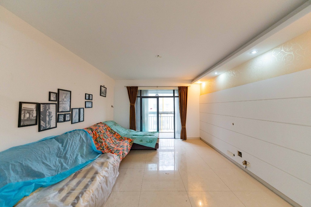 满庭芳小区  3室2厅2卫    108.0万 满庭芳小区  3室2厅2卫    108.0万客厅