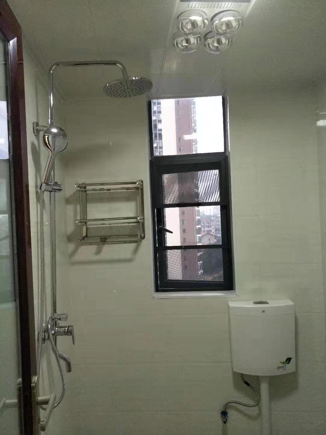 大桃路鑫桃苑安置小区 3室2厅2卫 1800.0元/月 大桃路鑫桃苑安置小区 3室2厅2卫 1800.0元/月室内图