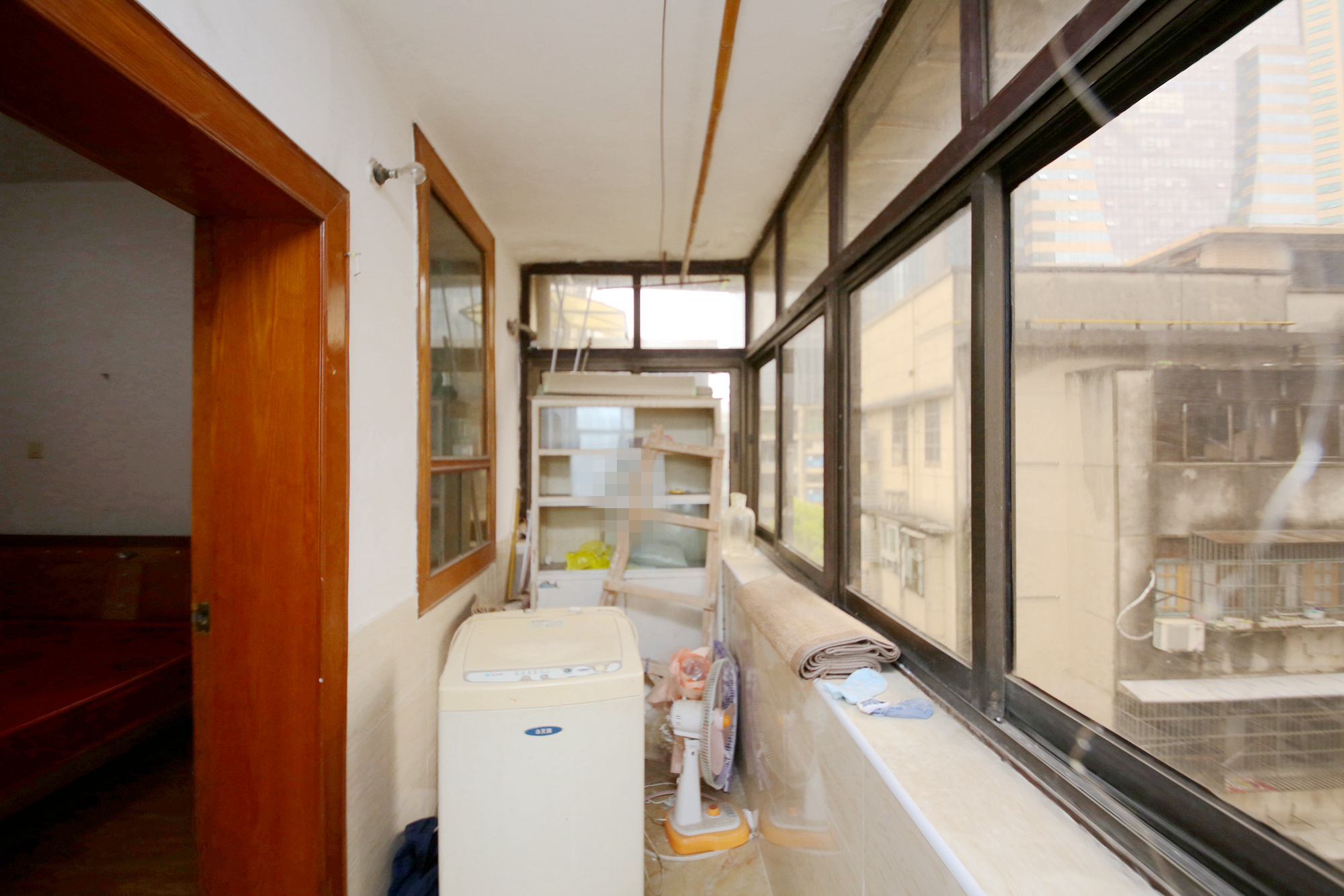 文艺路口纺织公司宿舍  2室1厅1卫   59.00万阳台