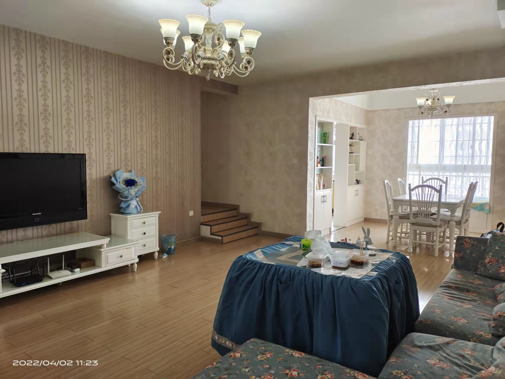 八方茗苑  3室2厅2卫    65.0万 八方茗苑  3室2厅2卫    65.0万客厅