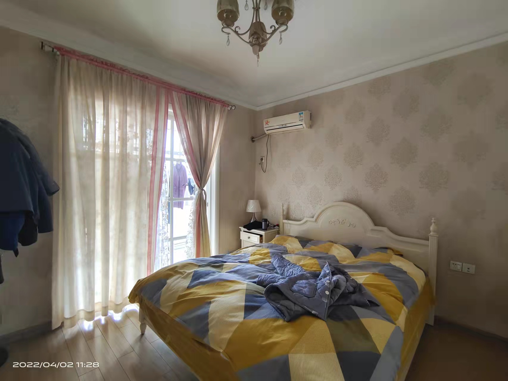 八方茗苑  3室2厅2卫    65.0万 八方茗苑  3室2厅2卫    65.0万卧室