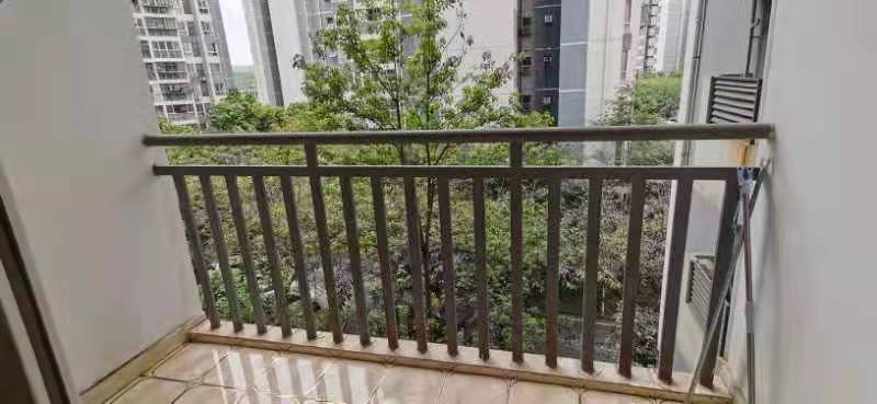 二江花园  2室2厅1卫   1900.00元/月室内图