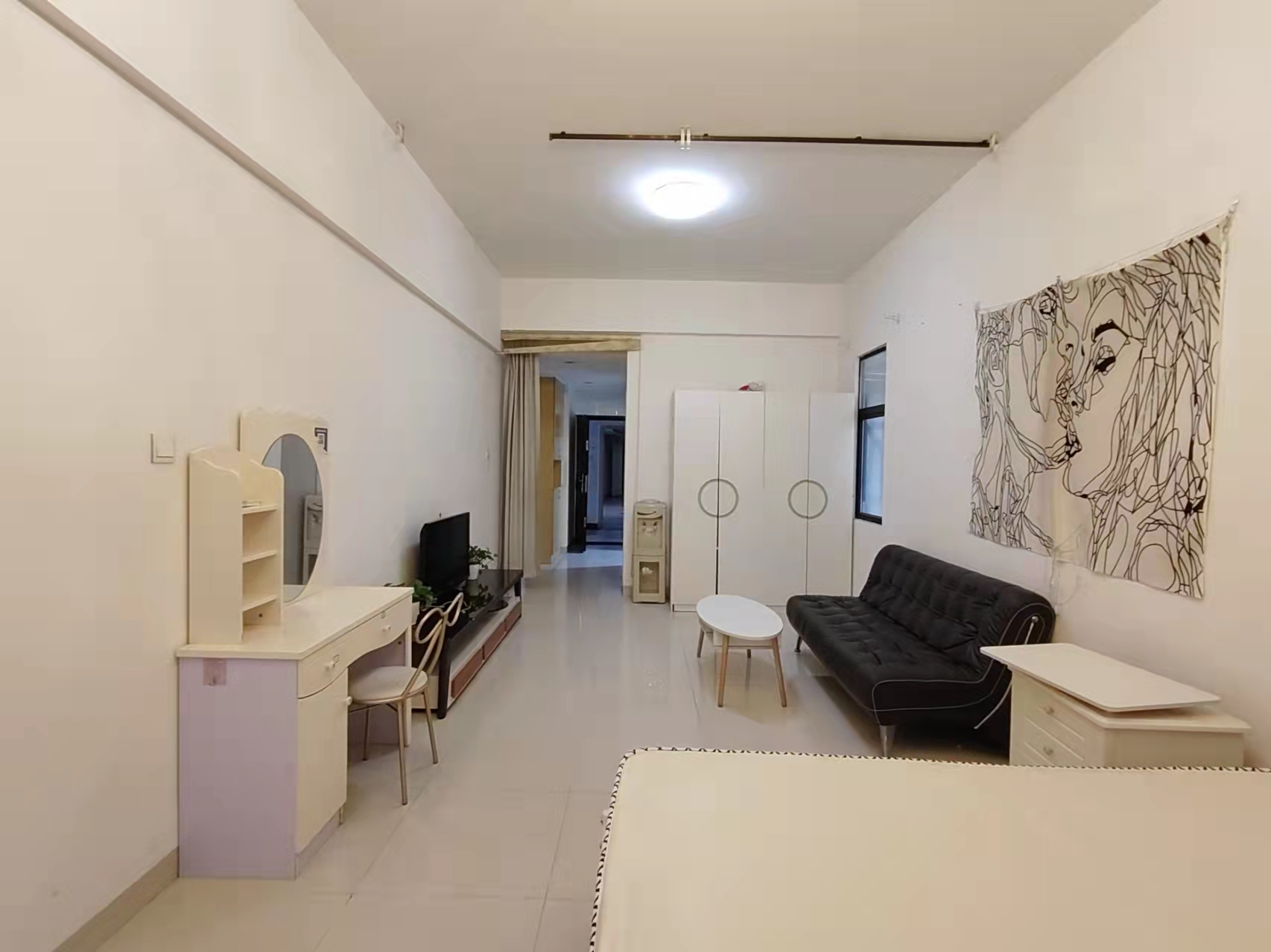 慈善大厦  1室1厅1卫    35.0万 慈善大厦  1室1厅1卫    35.0万客厅