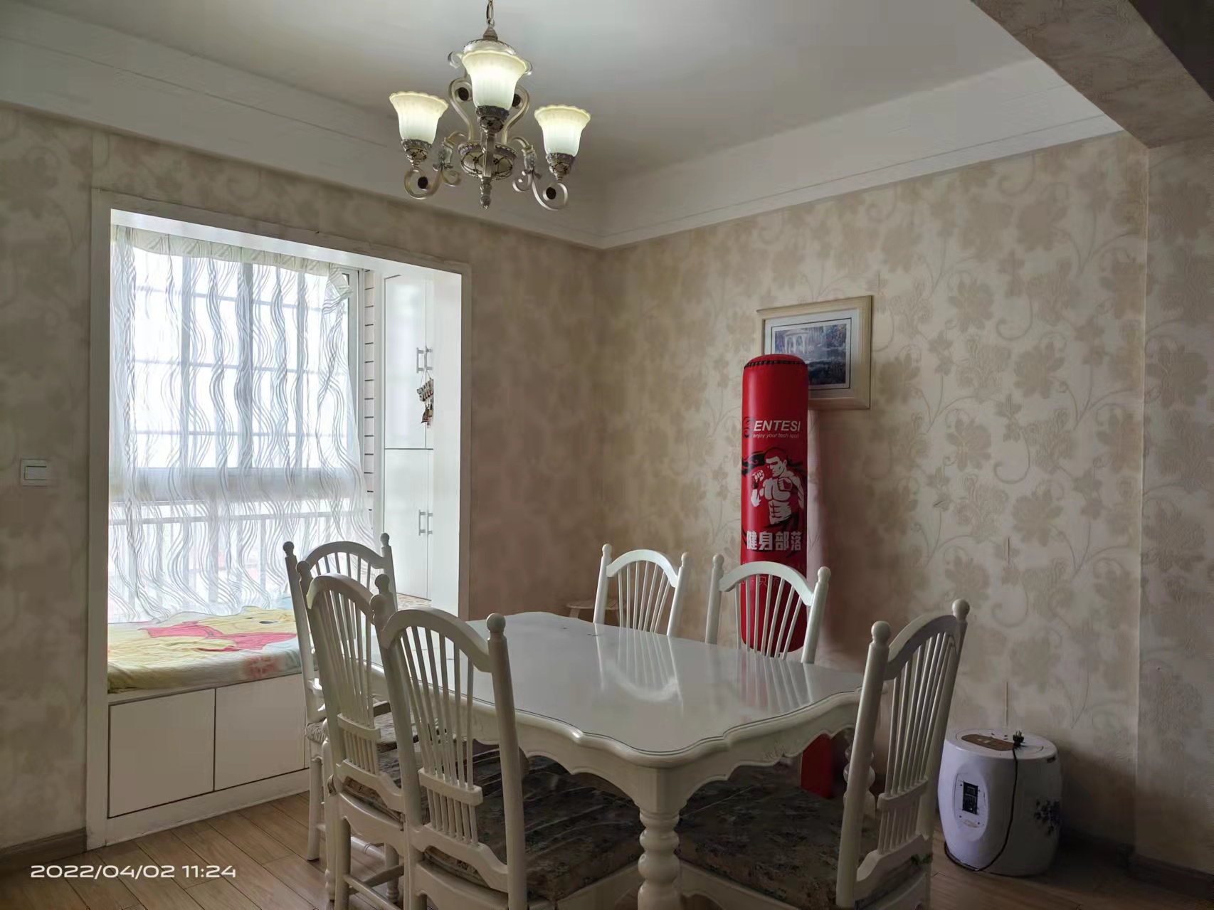 八方茗苑  3室2厅2卫    65.0万 八方茗苑  3室2厅2卫    65.0万客厅