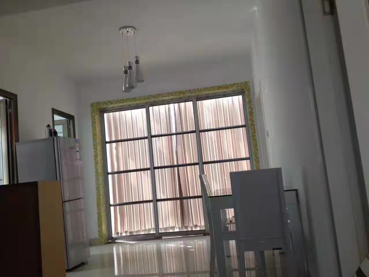 愉景湾东域  2室2厅1卫    1800.0元/月 愉景湾东域  2室2厅1卫    1800.0元/月室内图