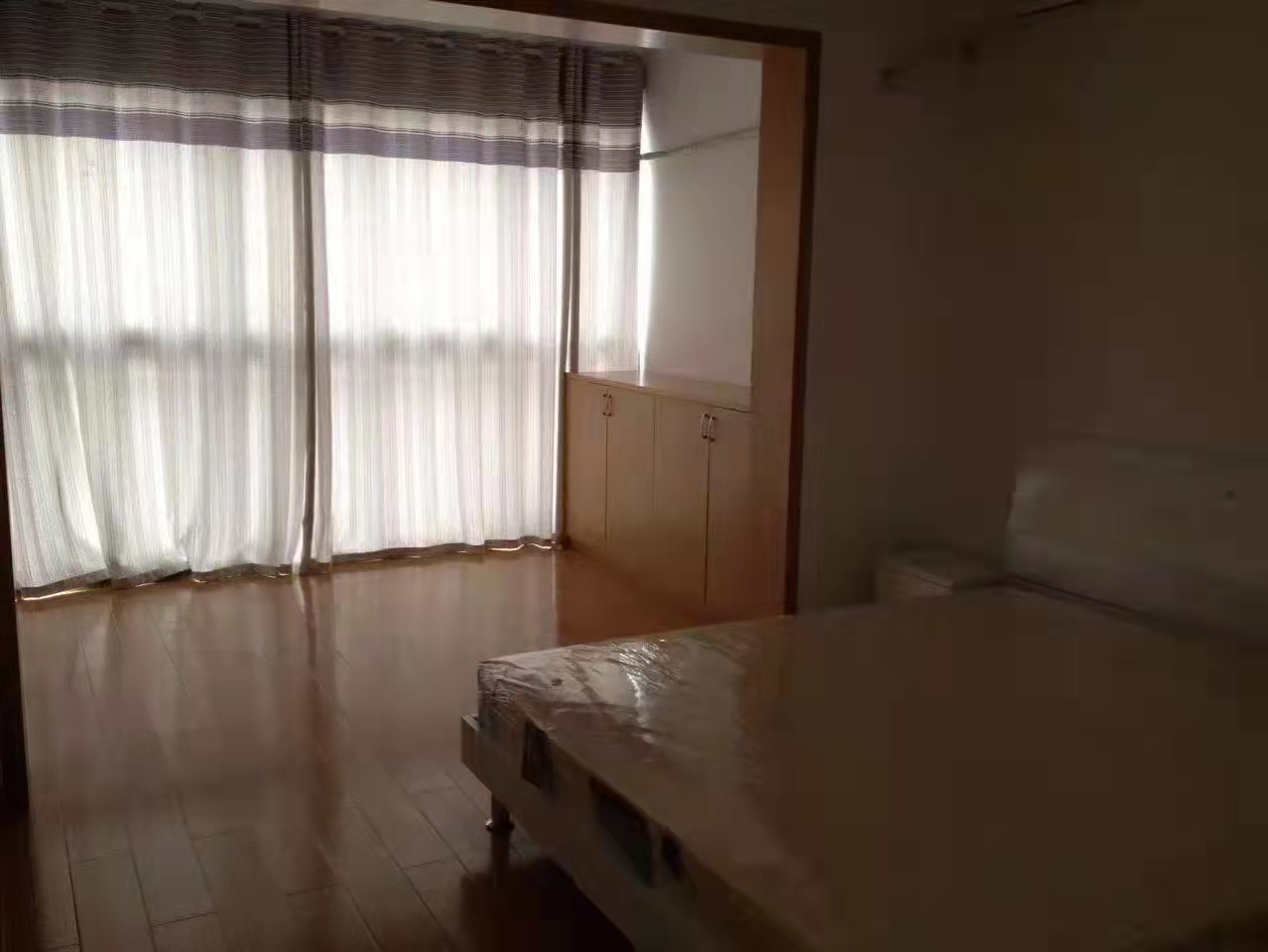 愉景湾东域  2室2厅1卫    1800.0元/月 愉景湾东域  2室2厅1卫    1800.0元/月室内图