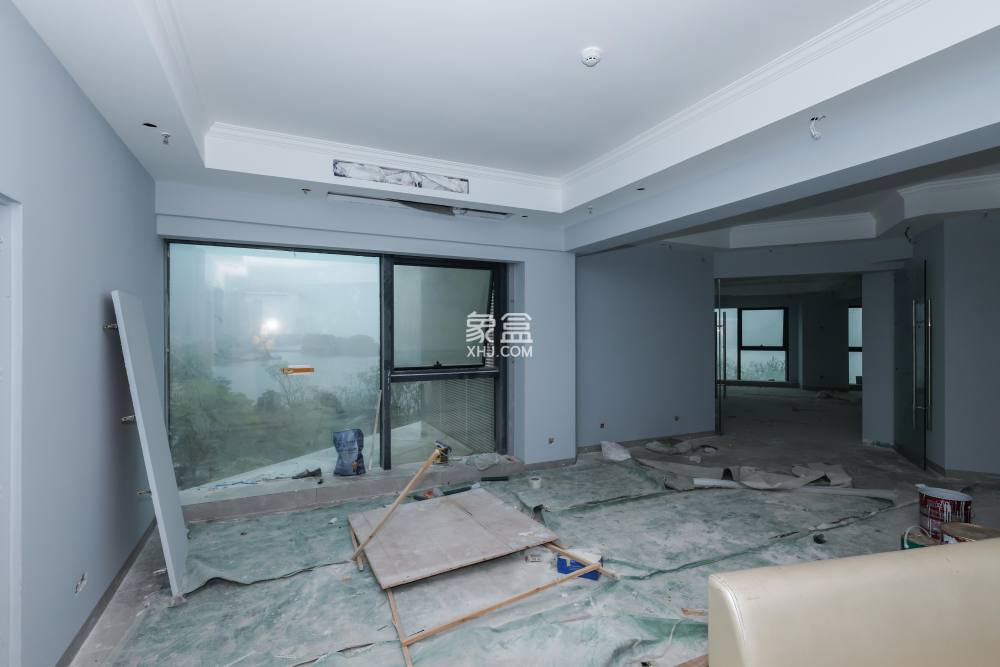 梅溪半岛  3室2厅1卫   110.00万