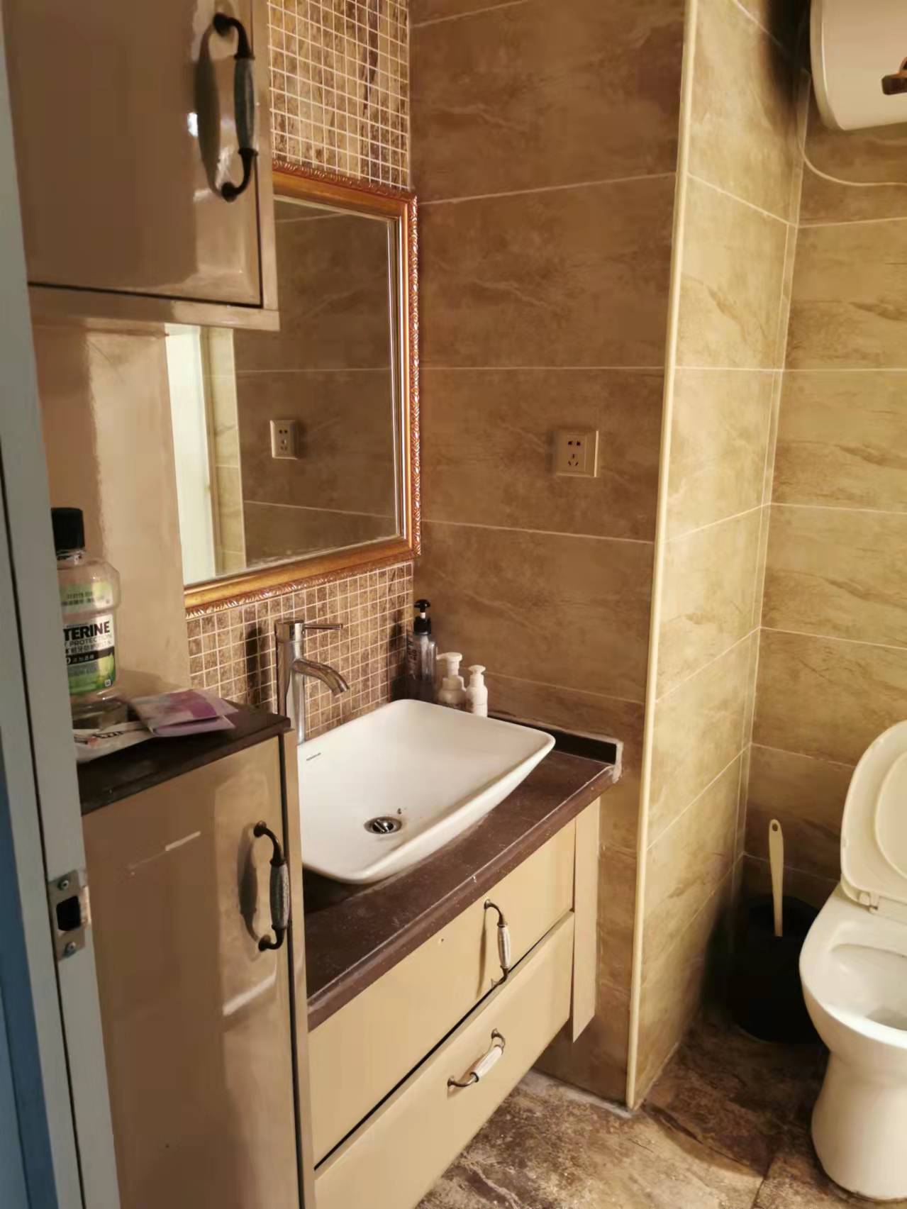 万豪城市花园 1室1厅1卫 1300.0元/月 万豪城市花园 1室1厅1卫 1300.0元/月室内图