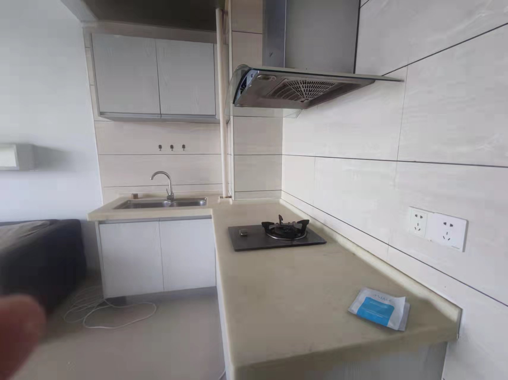 书香名邸一期  1室1厅1卫    1400.0元/月 书香名邸一期  1室1厅1卫    1400.0元/月室内图