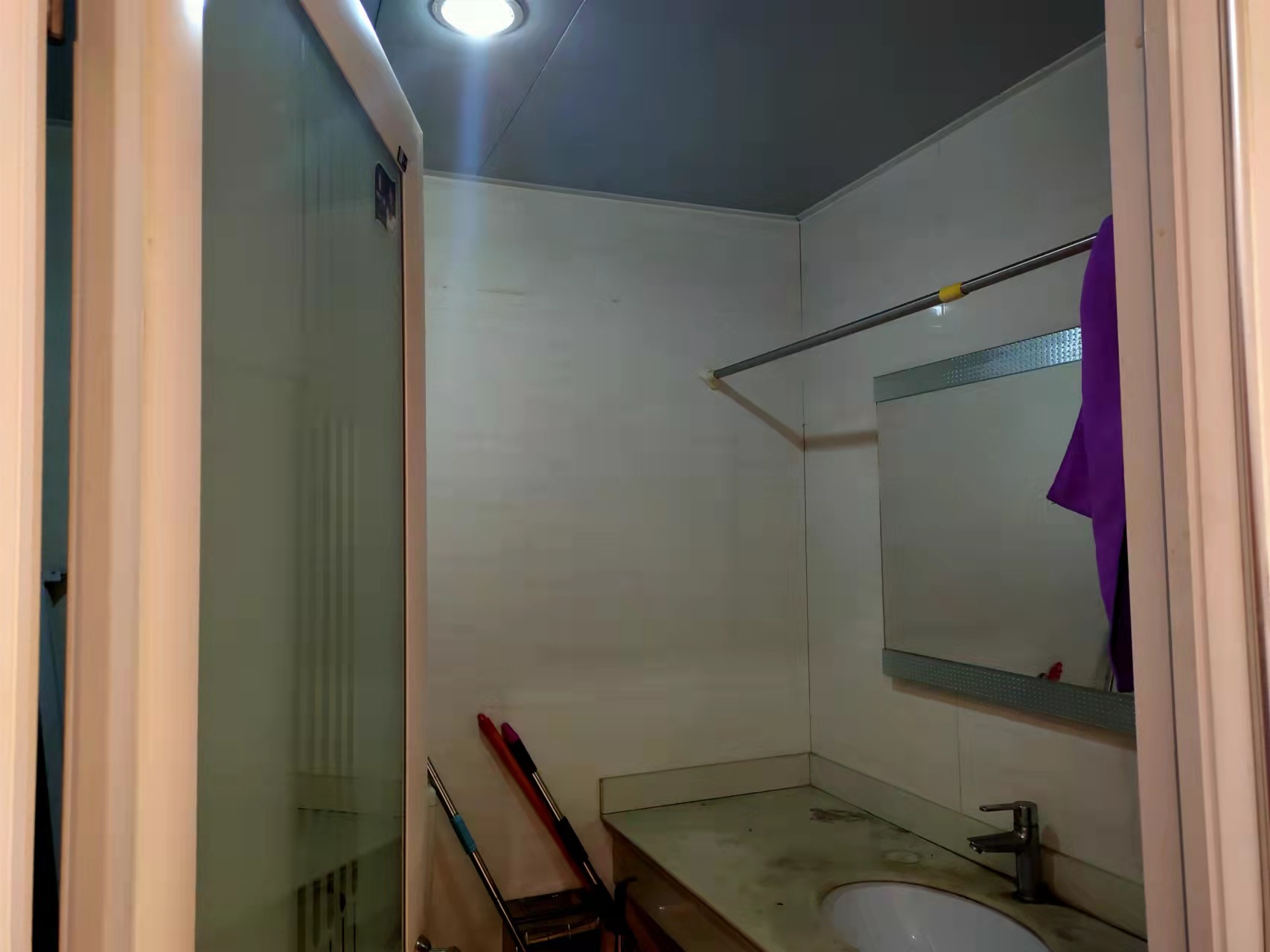 鹏泰国际 1室1厅1卫 26.8万 鹏泰国际 1室1厅1卫 26.8万客厅