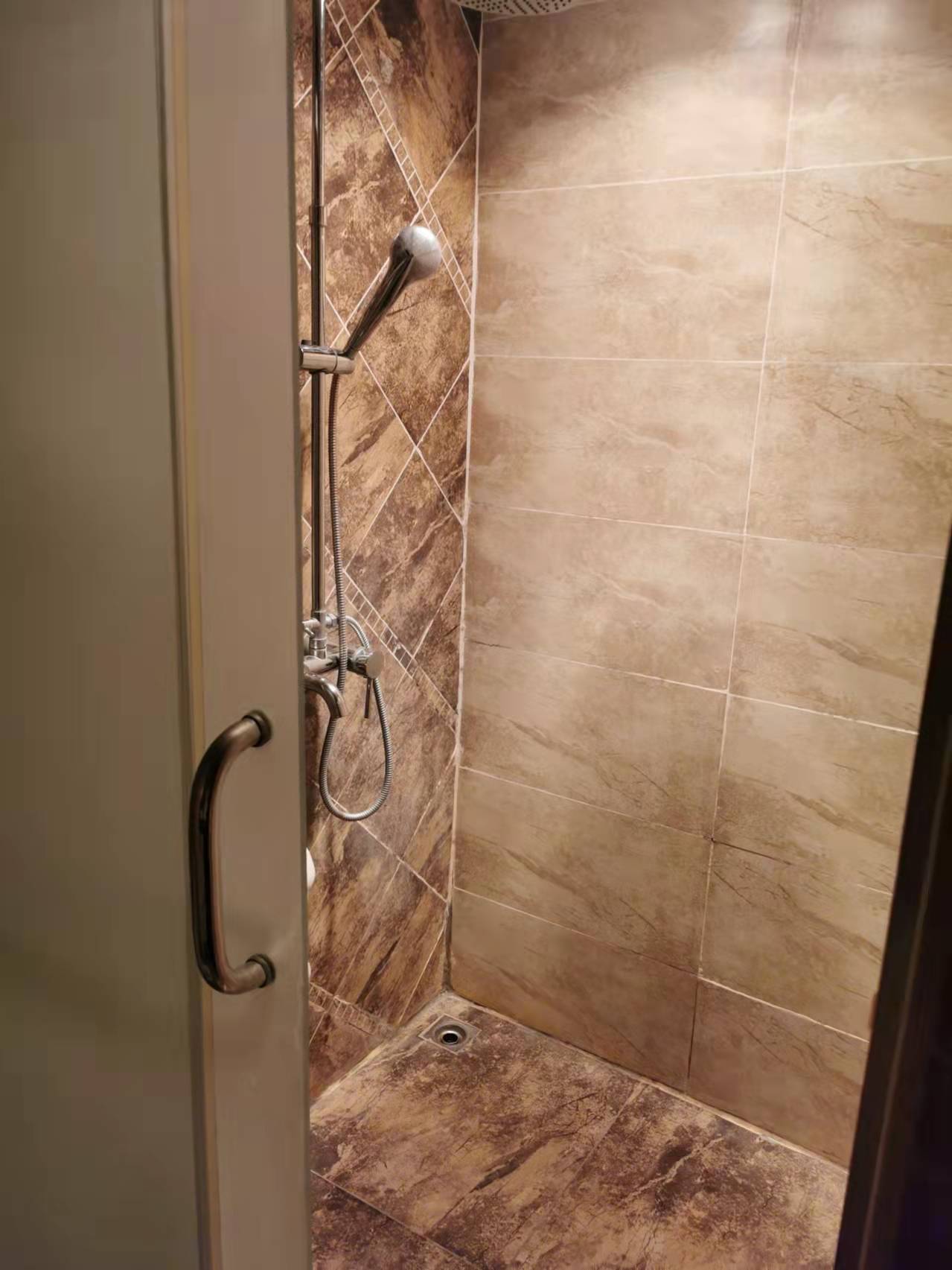 万豪城市花园 1室1厅1卫 1300.0元/月 万豪城市花园 1室1厅1卫 1300.0元/月室内图