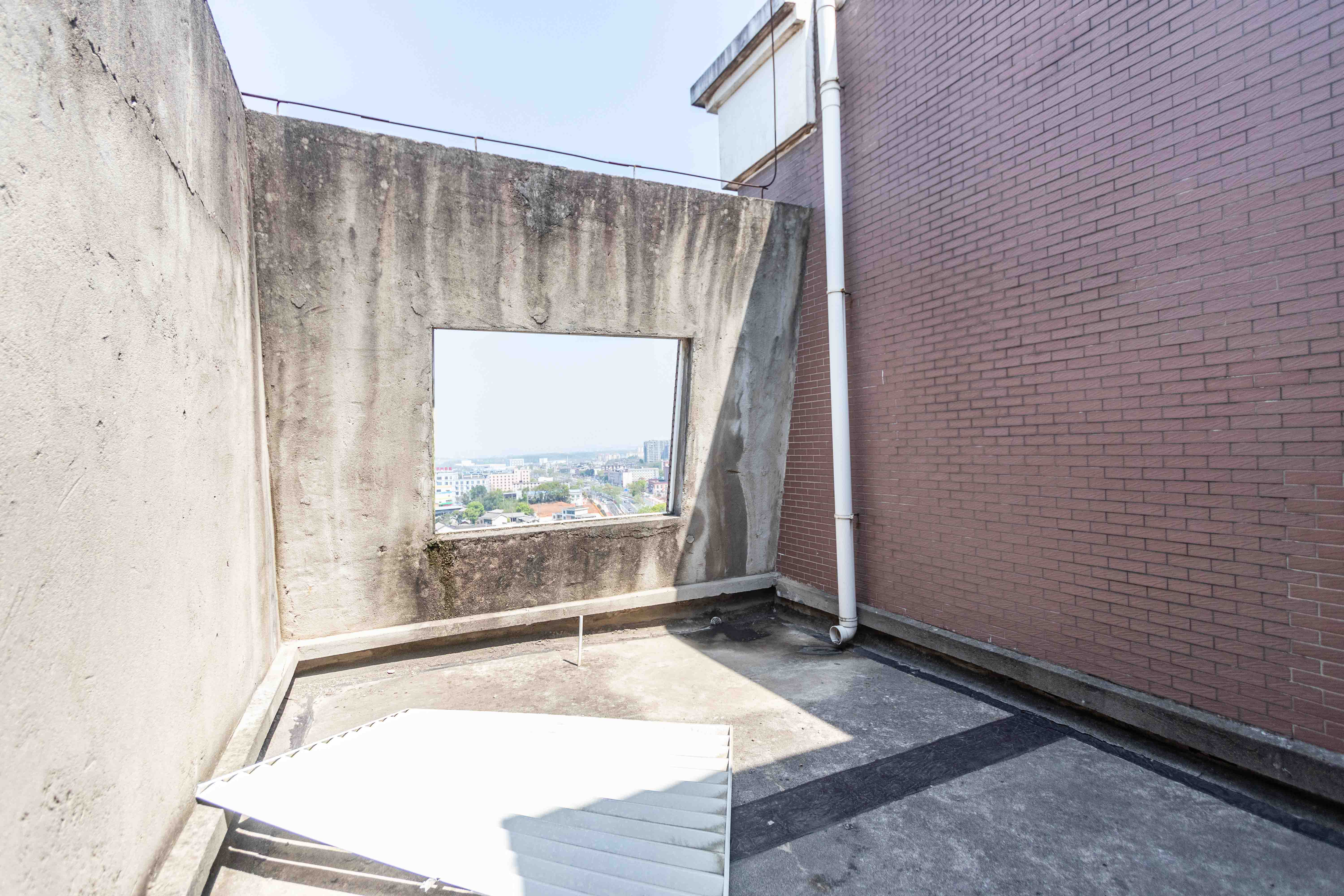 南郡雅园  5室2厅2卫   78.00万其他